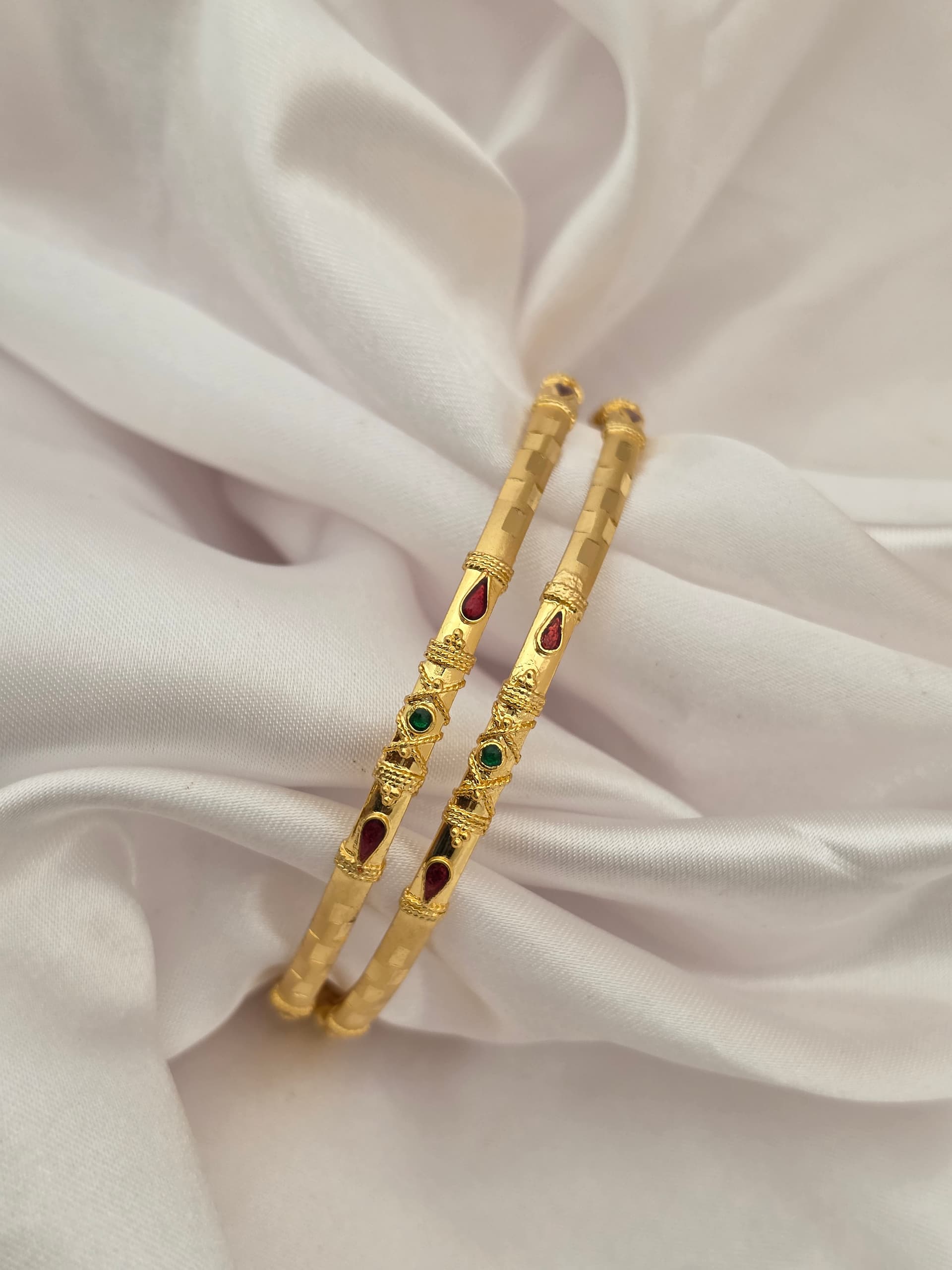  Premium foaming flower bangle
