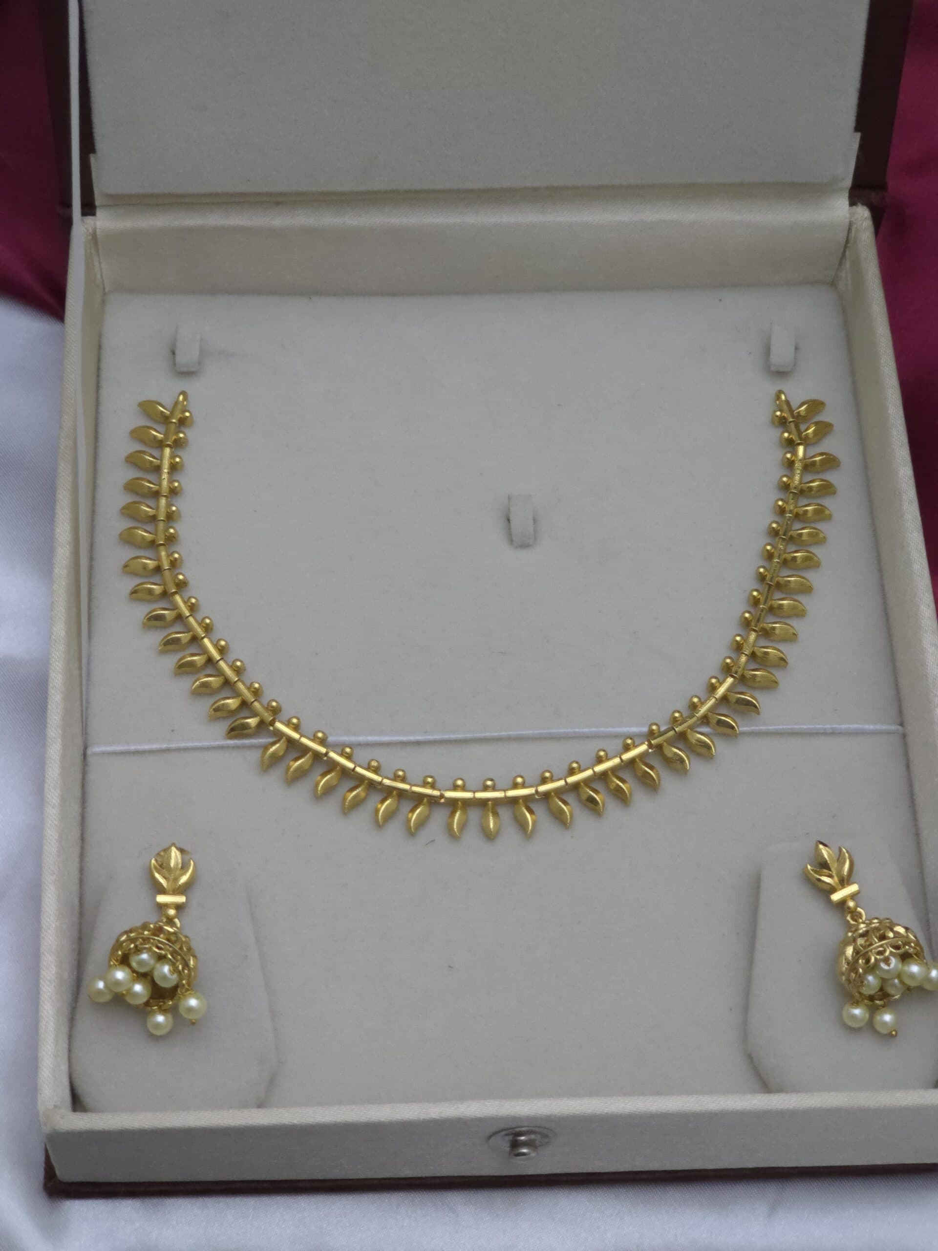 Premium Matt Necklace