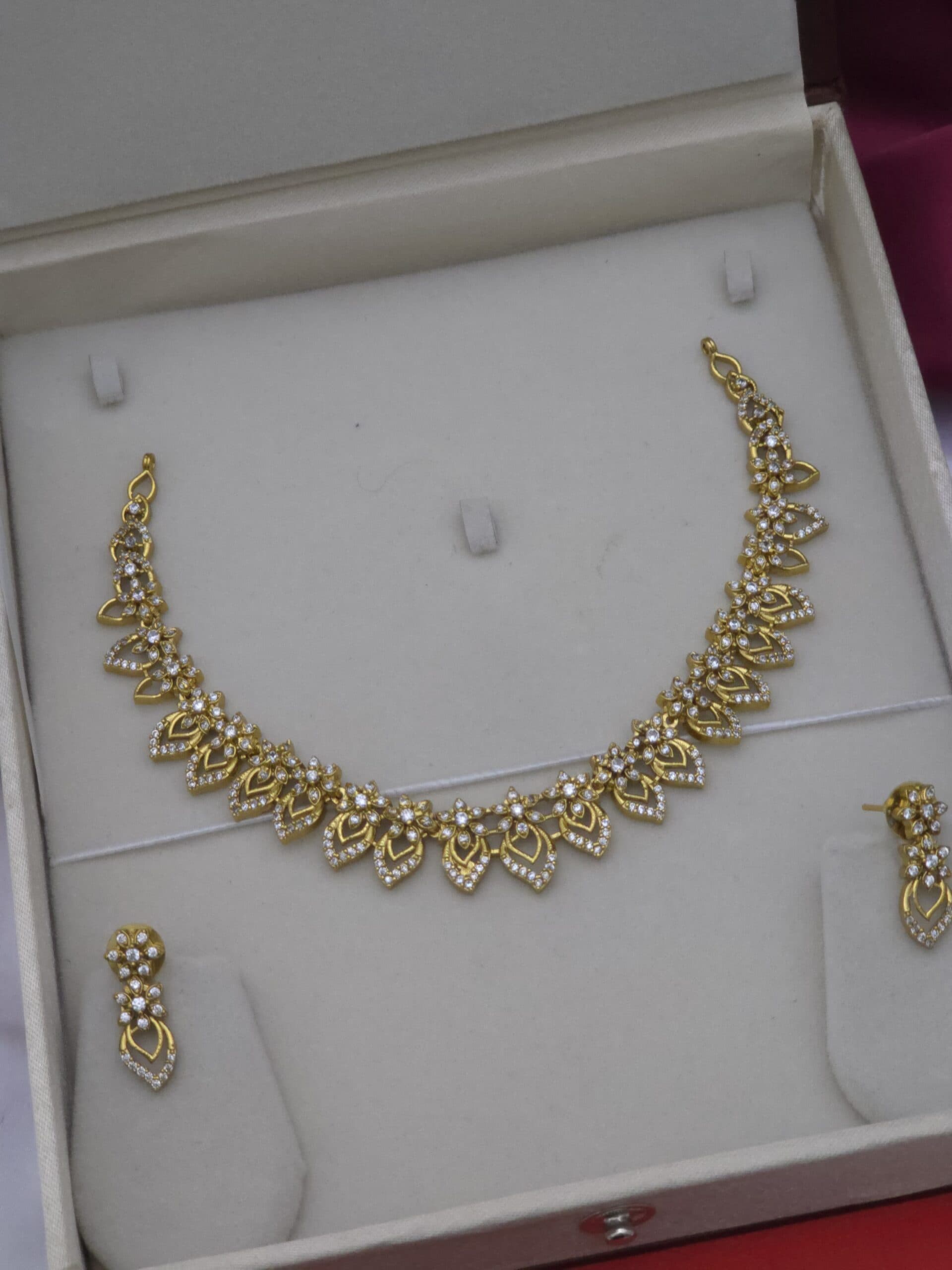 Premium matt ad necklace