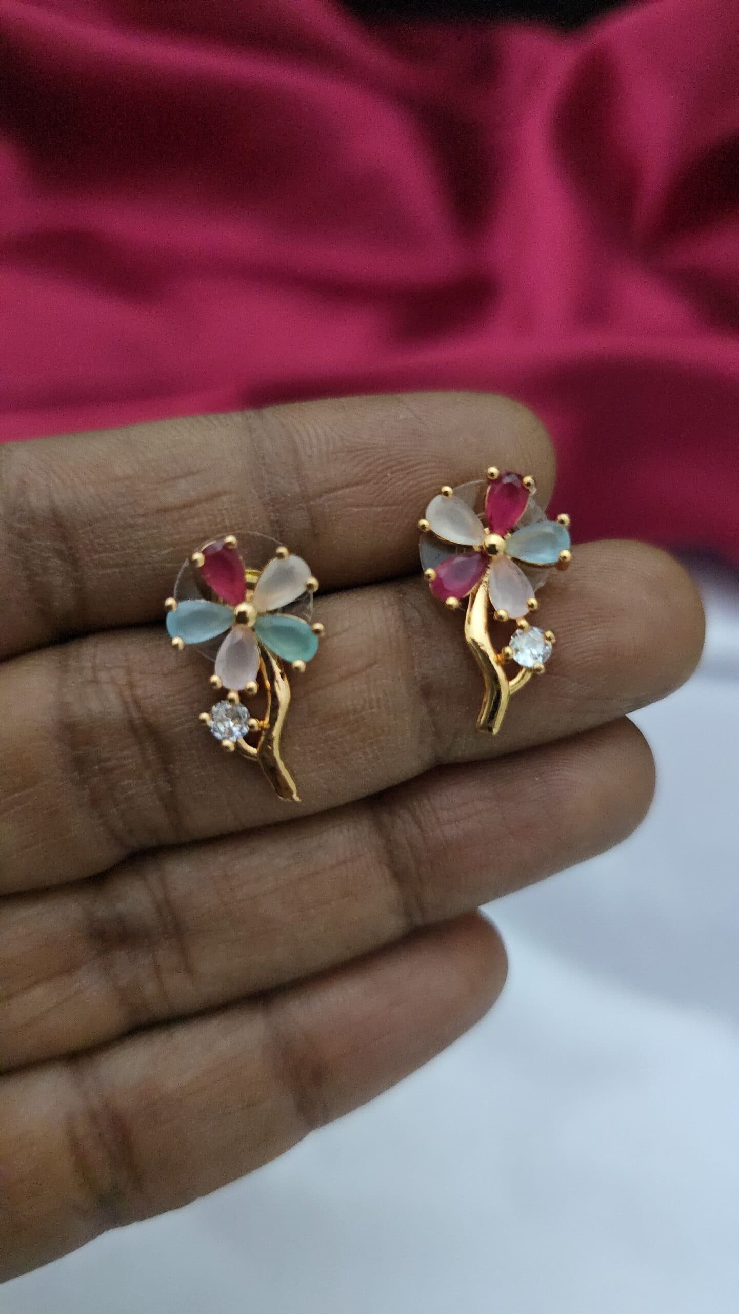 Premium rose gold stud