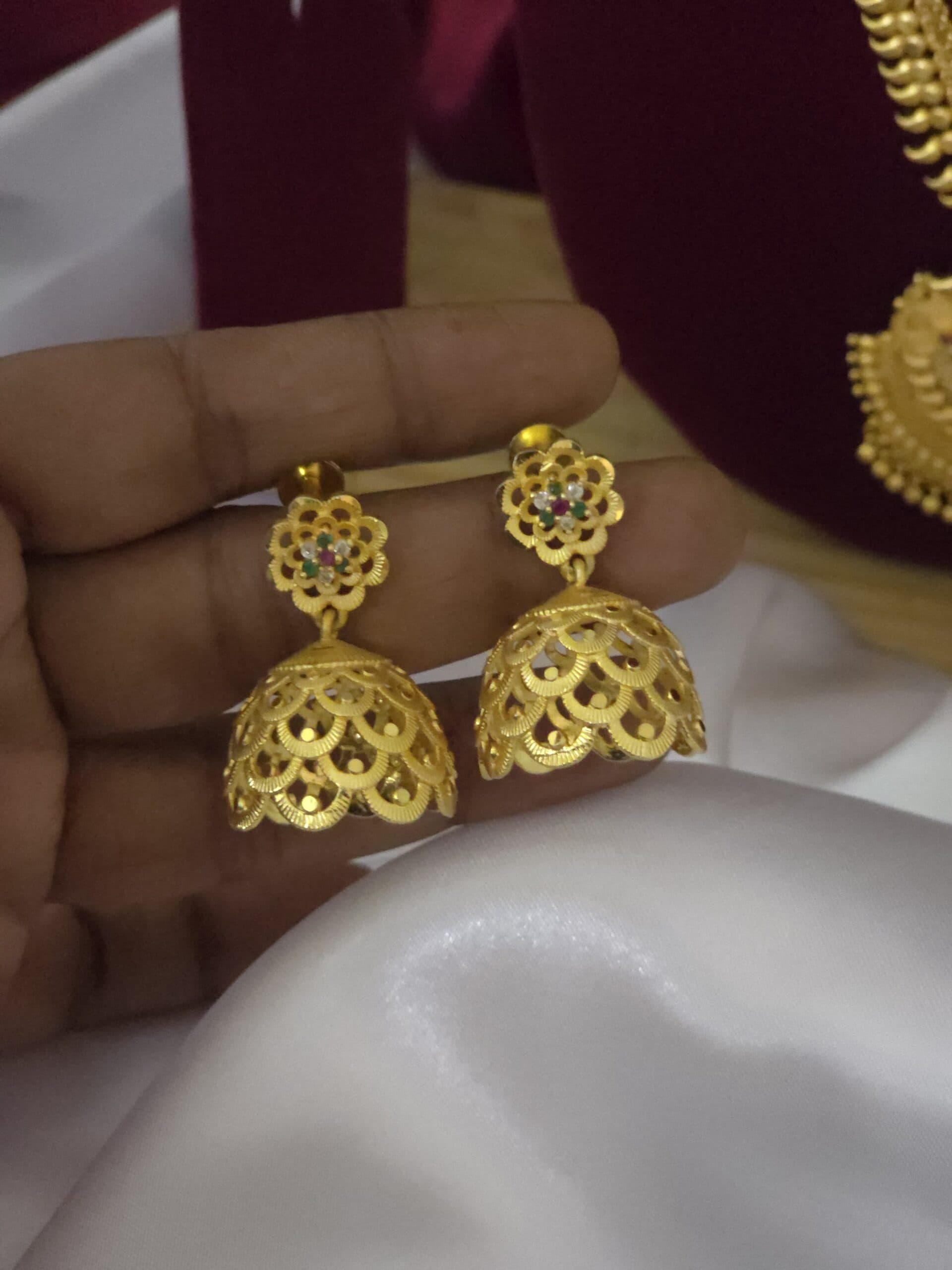 Foaming jhumka