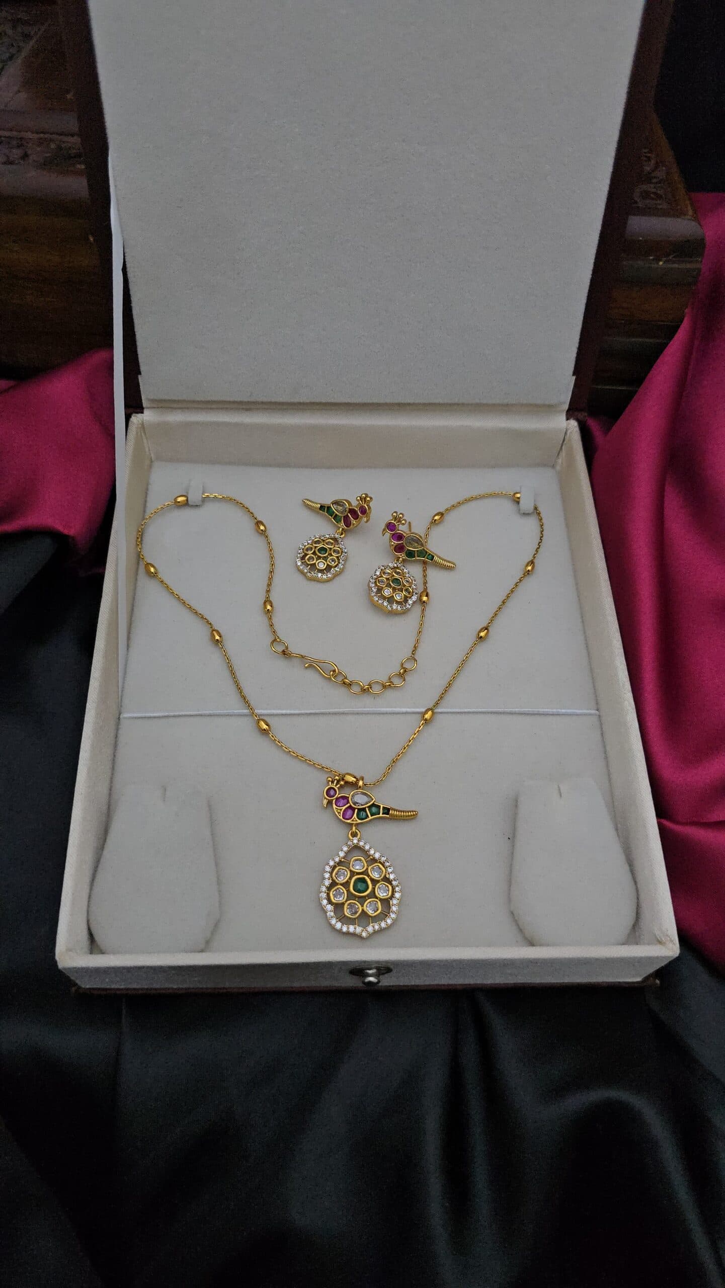 Premium Matt invisible necklace with stud