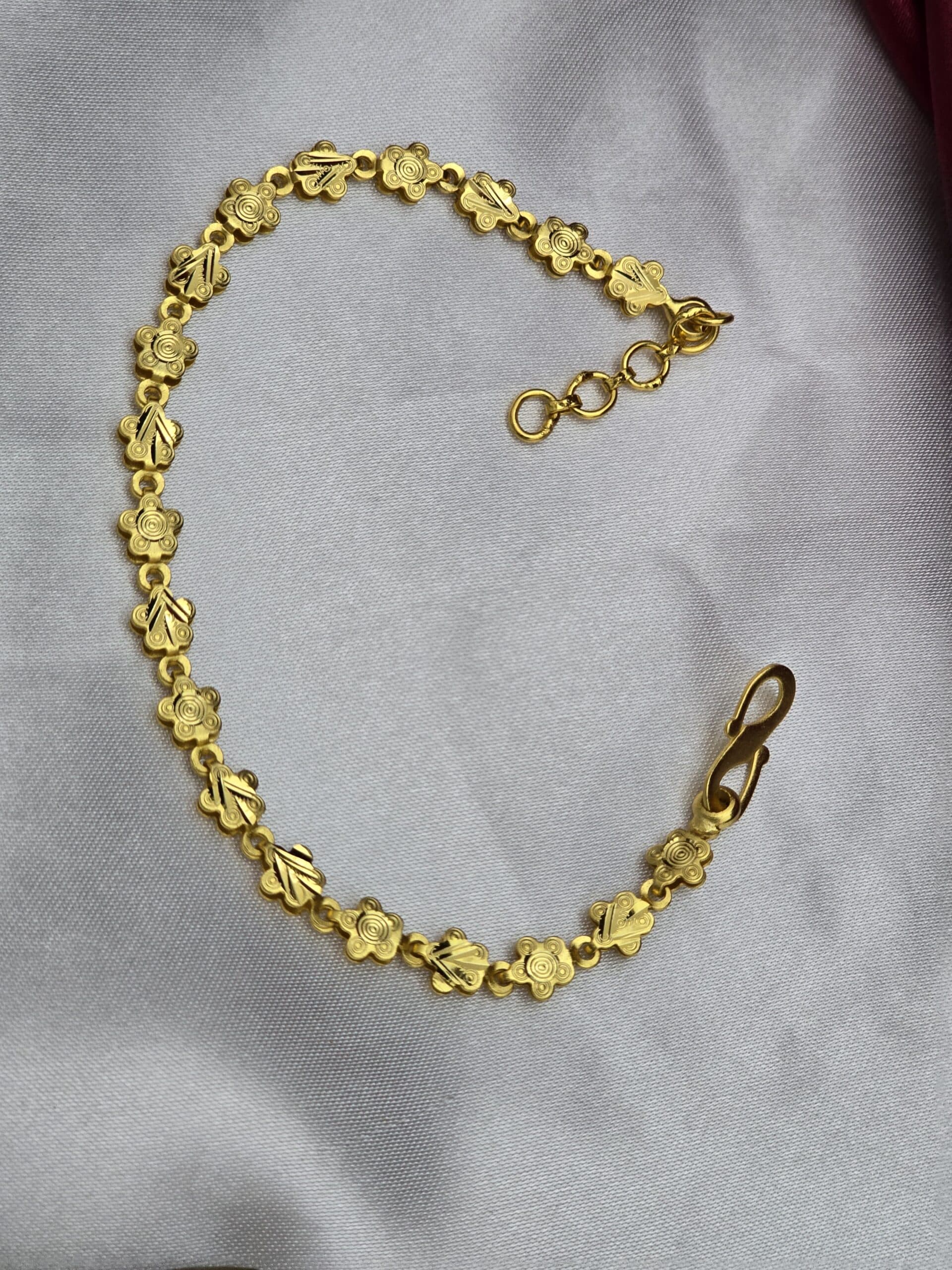 Foaming bracelet