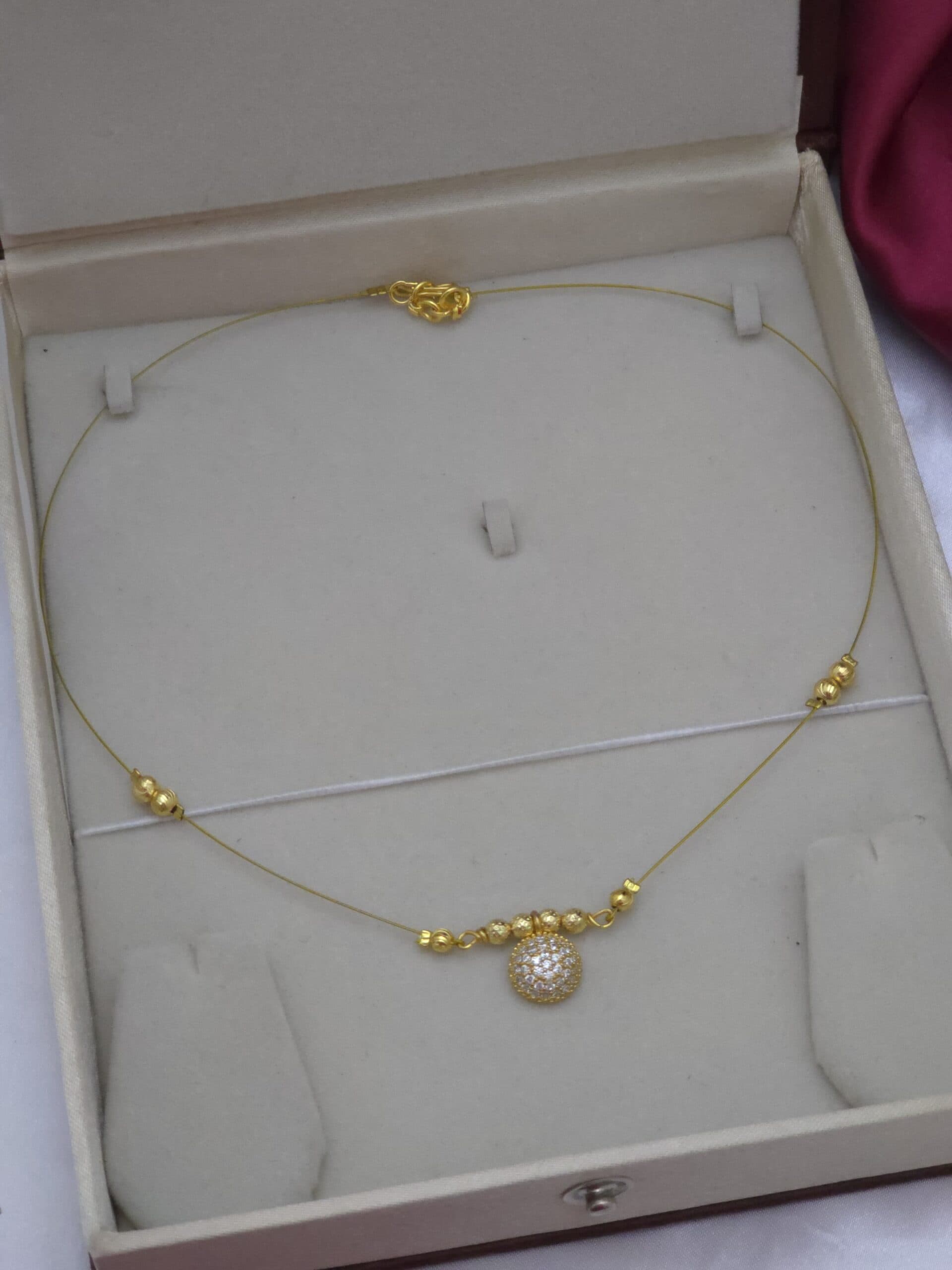 Premium invisible white ad necklace