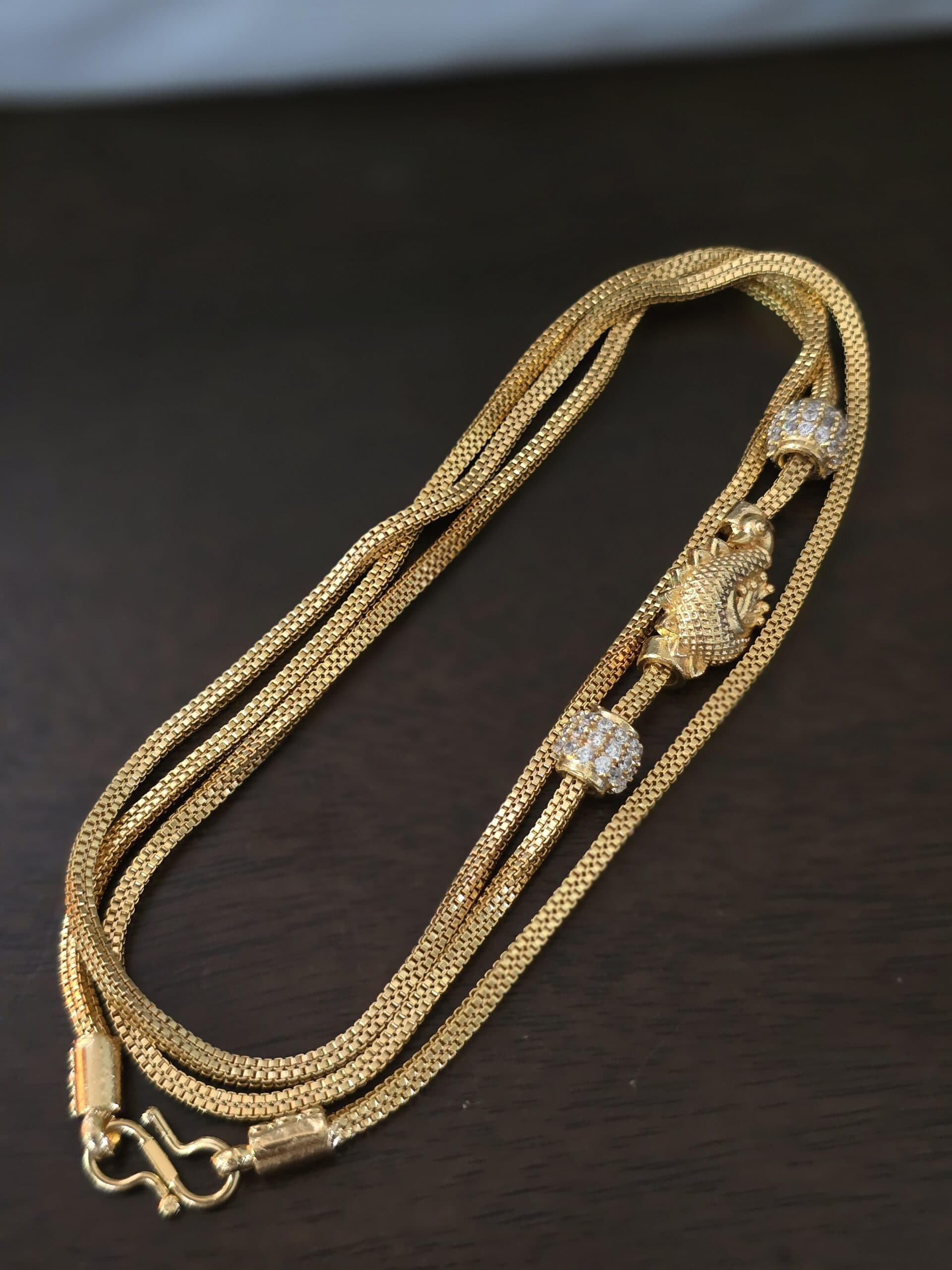 Ad peacock foaming 32 inches mugappu chain