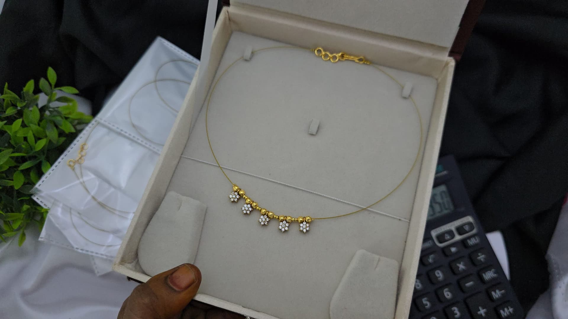Premium invisible necklace