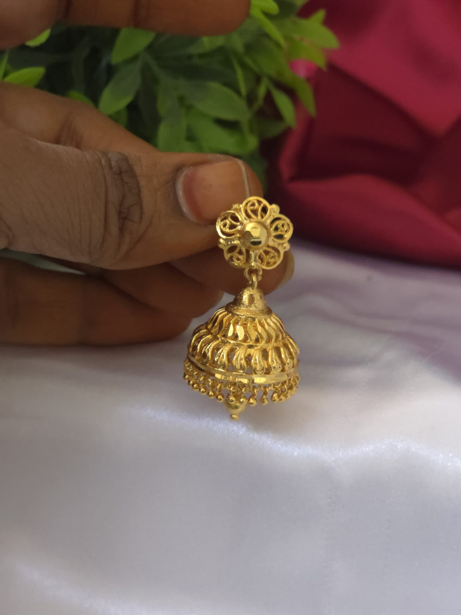 Foaming big jhumka