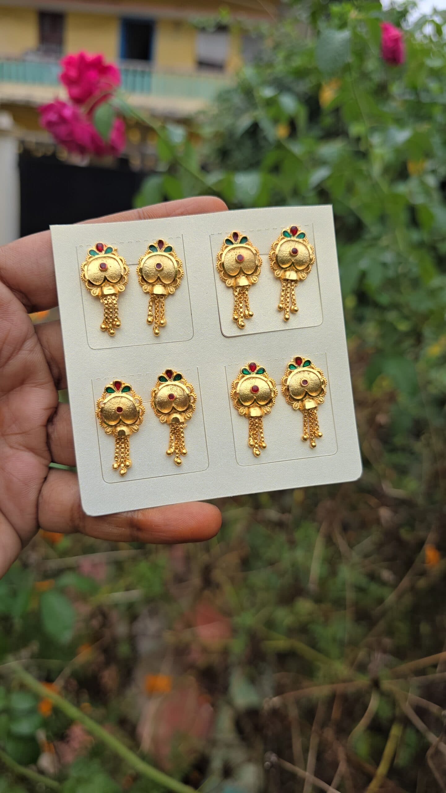 Enamel chain drops earing