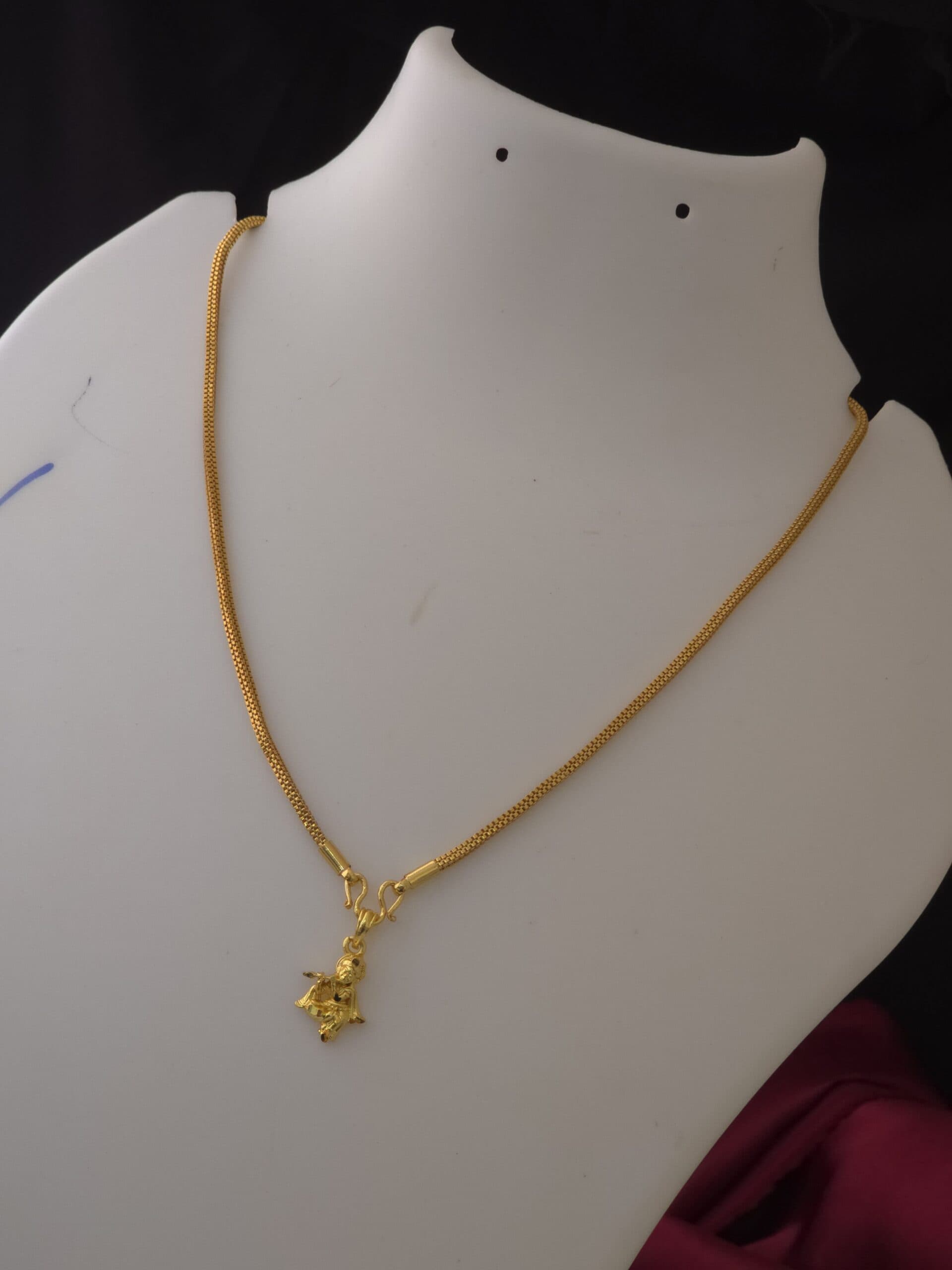 Premium 18 inches foaming lord krishna dollar chain