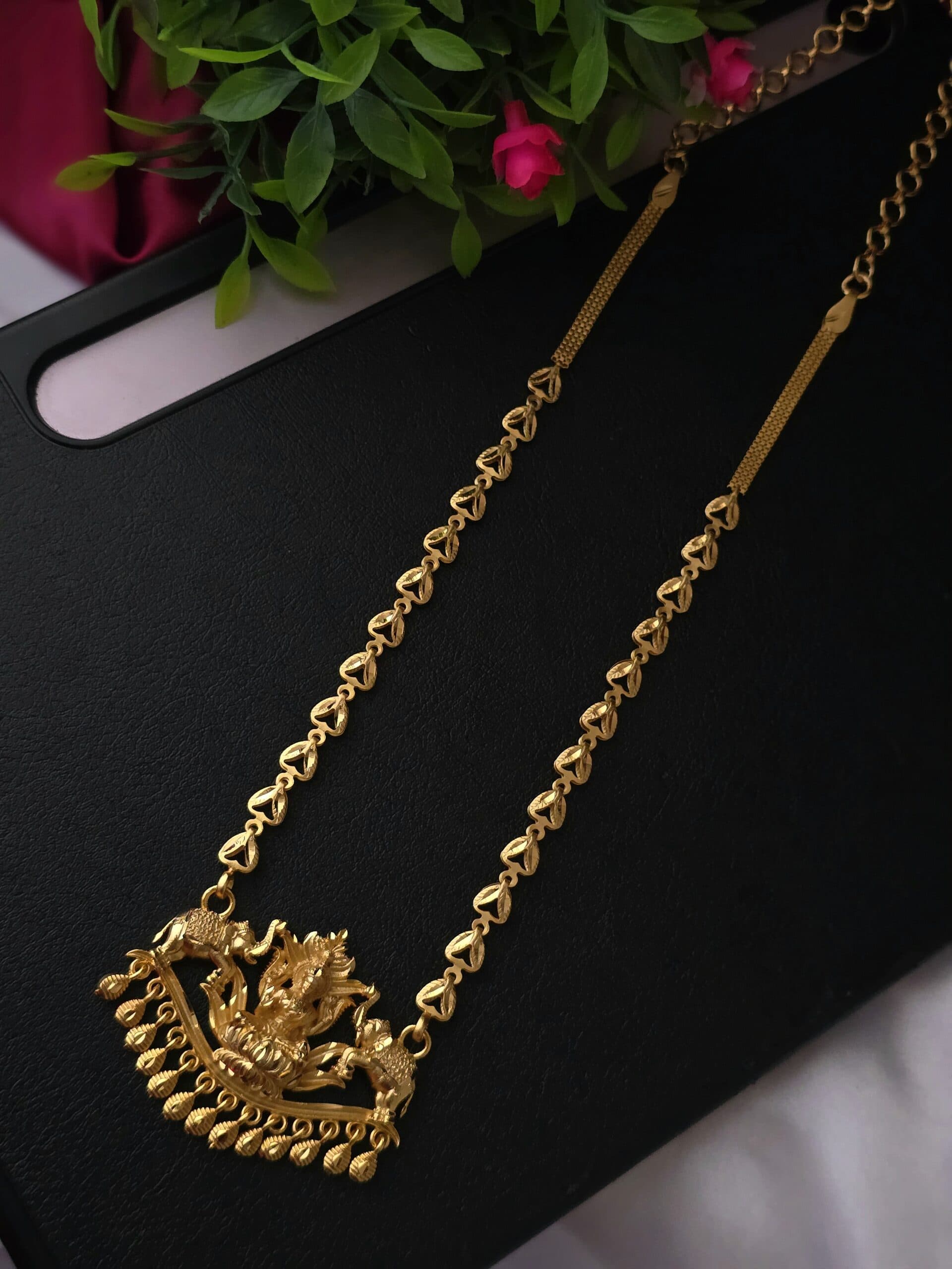 24 inches net chain comes with goddes lakshmi dollar chain