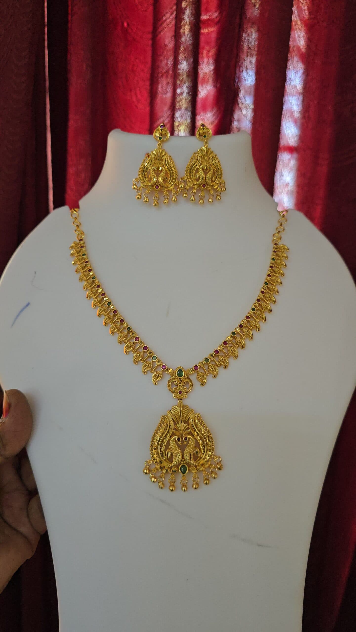 Premium foaming ad Necklace