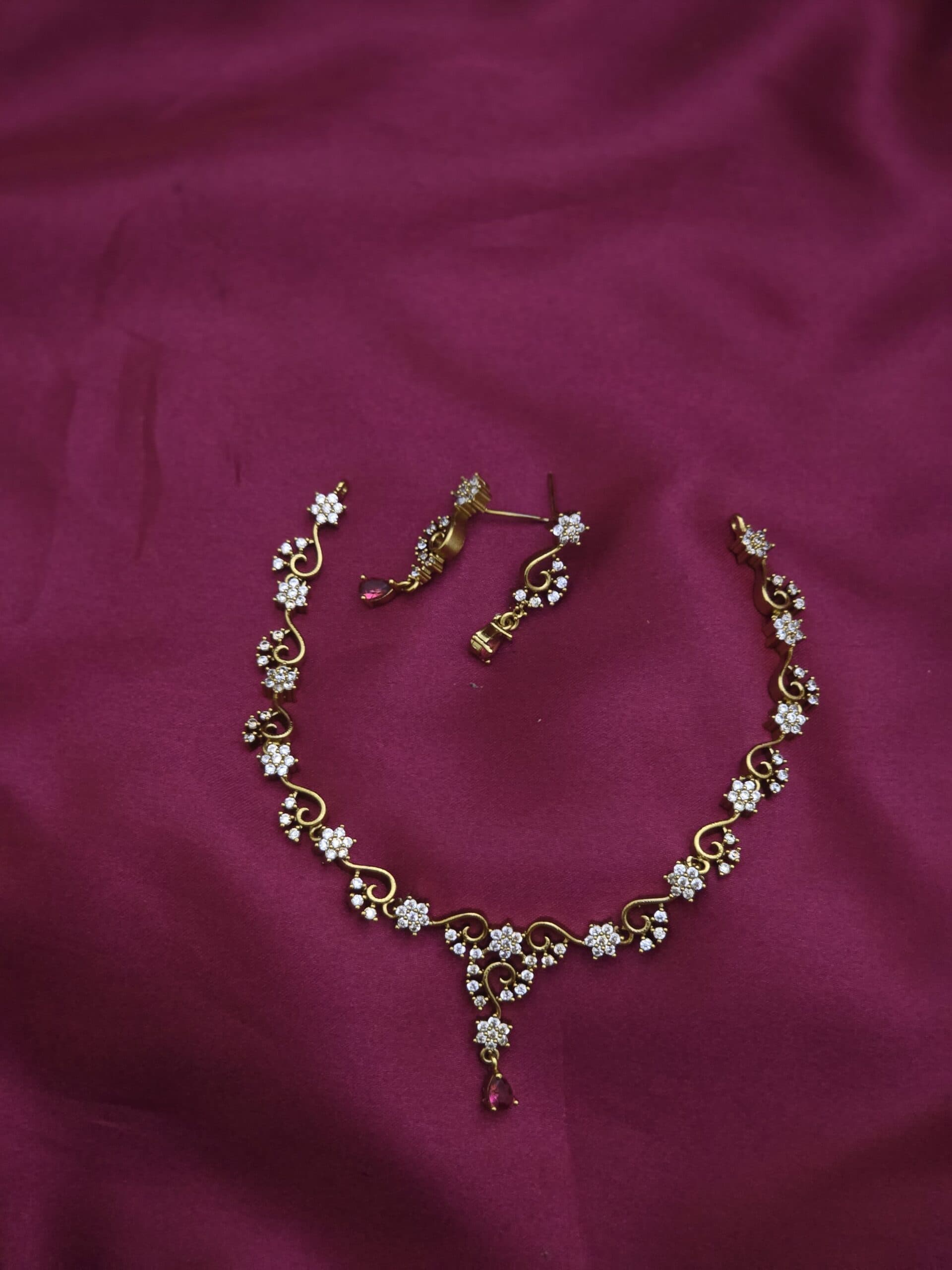 Premium ad drops necklace