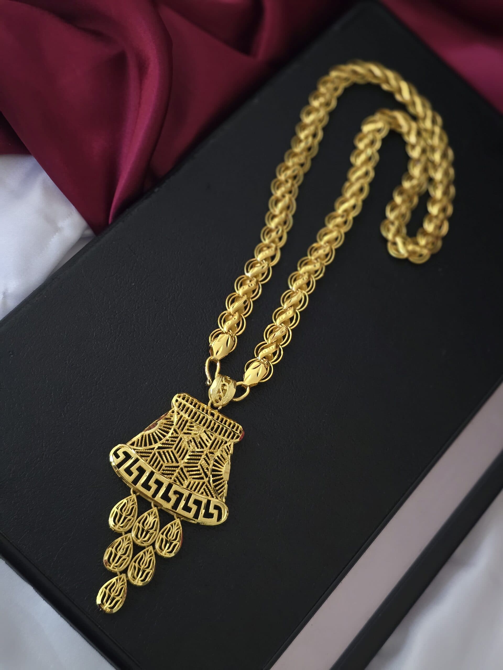 Premium foaming Turkish 28 dollar chain