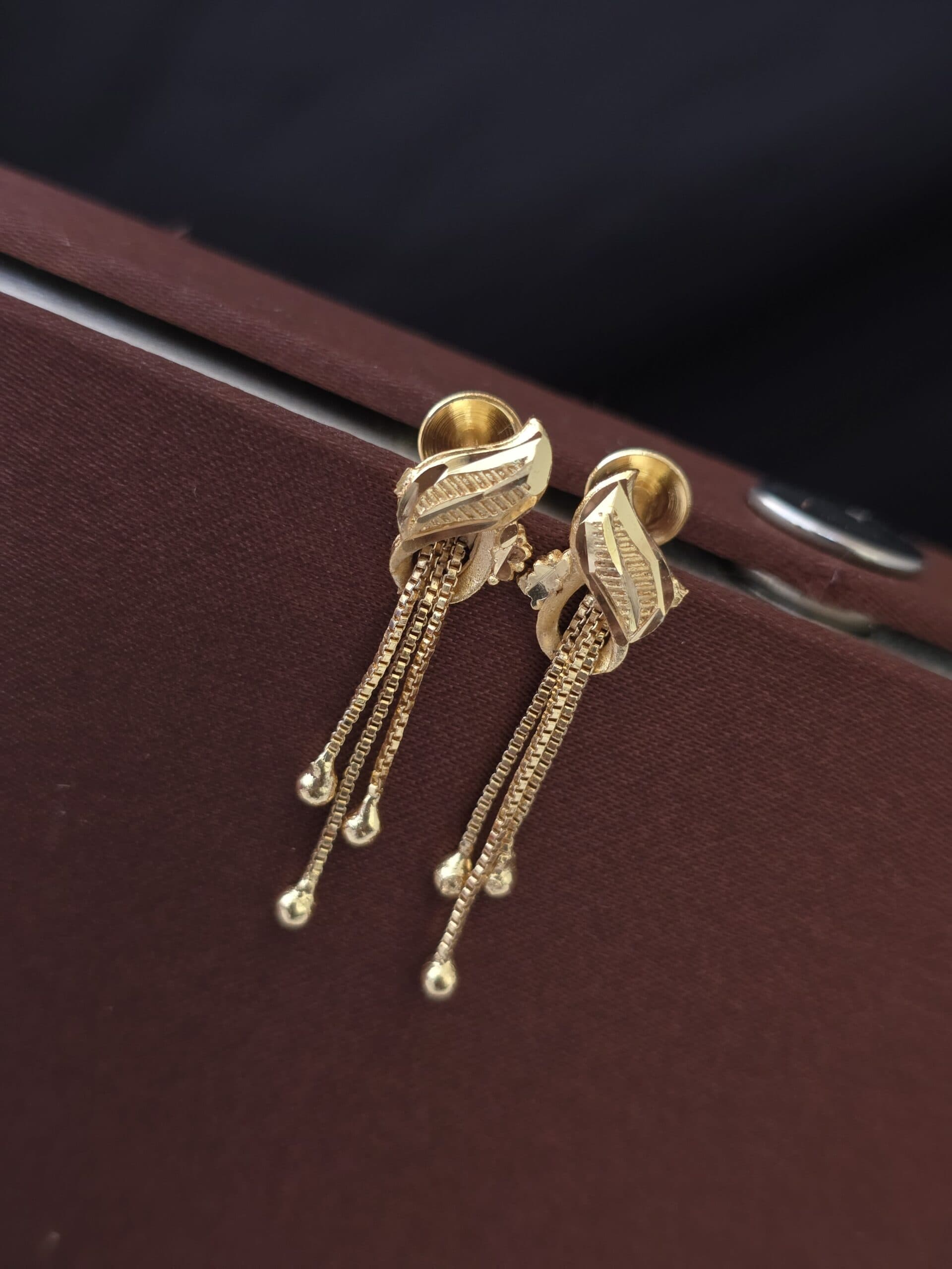 Premium foaming chain drops earing