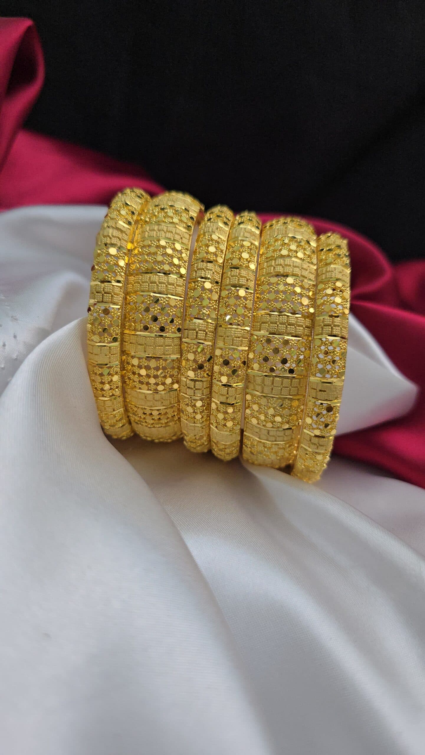 Premium foaming wedding bangle