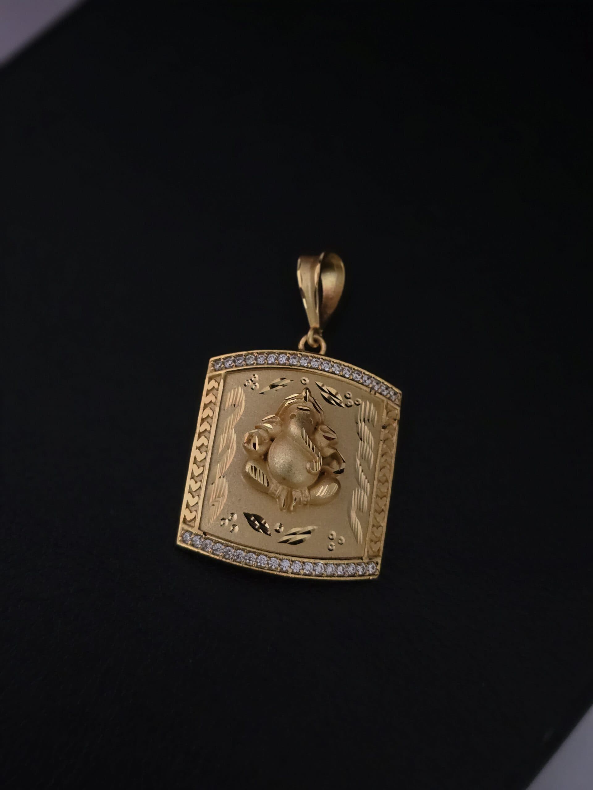 Premium foaming ad vinayagar locket