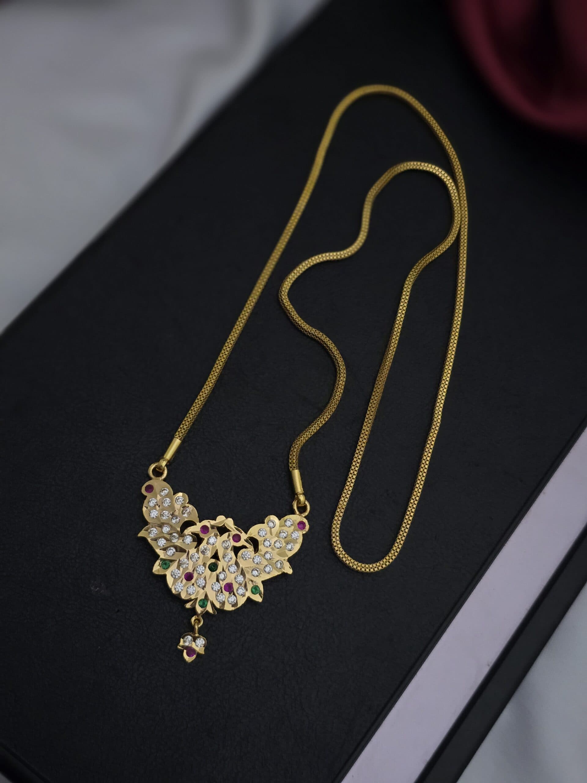 Premium quality 28 inches peacock dollar chain