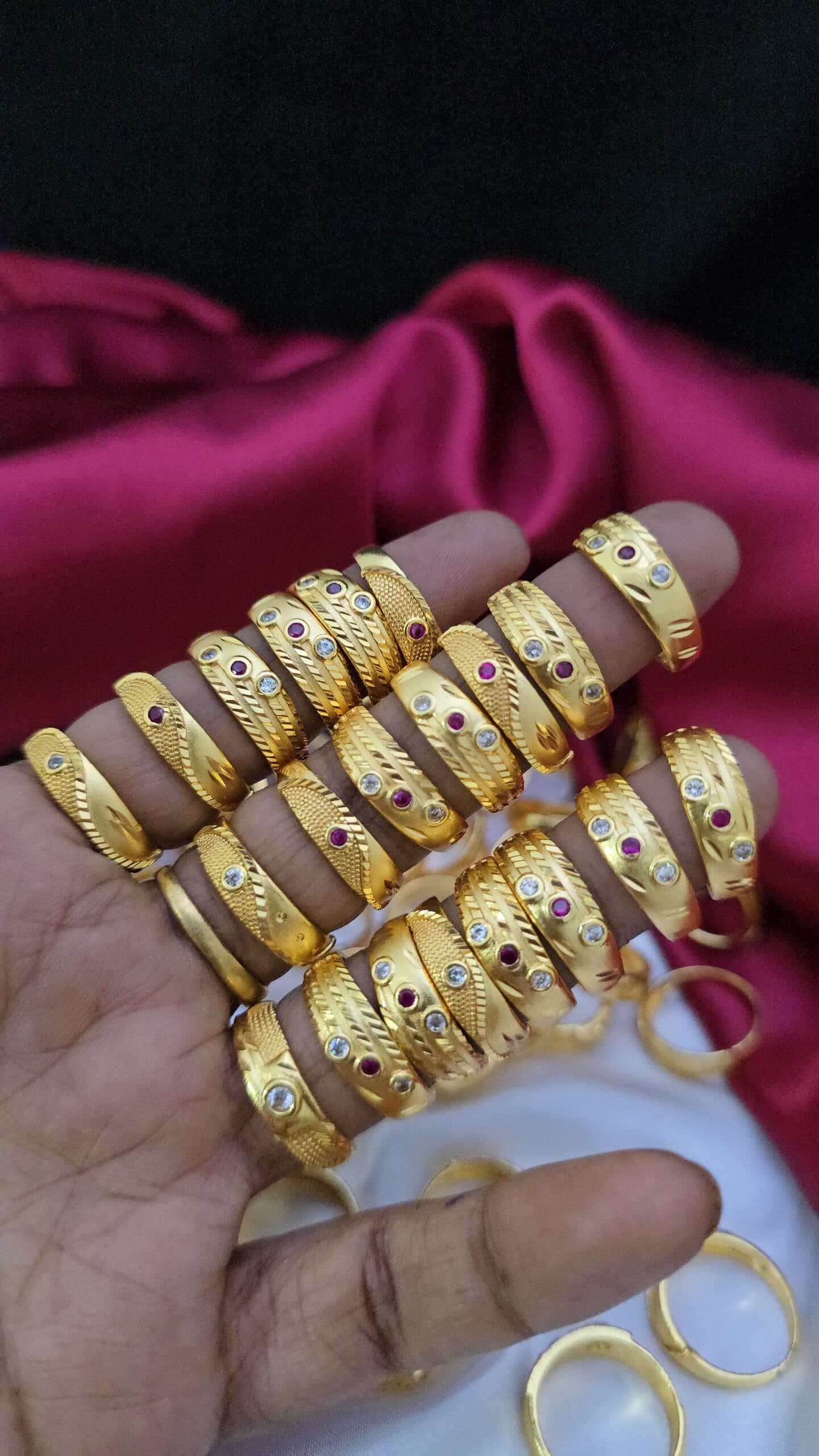 Premium foaming ad real gold tone ring