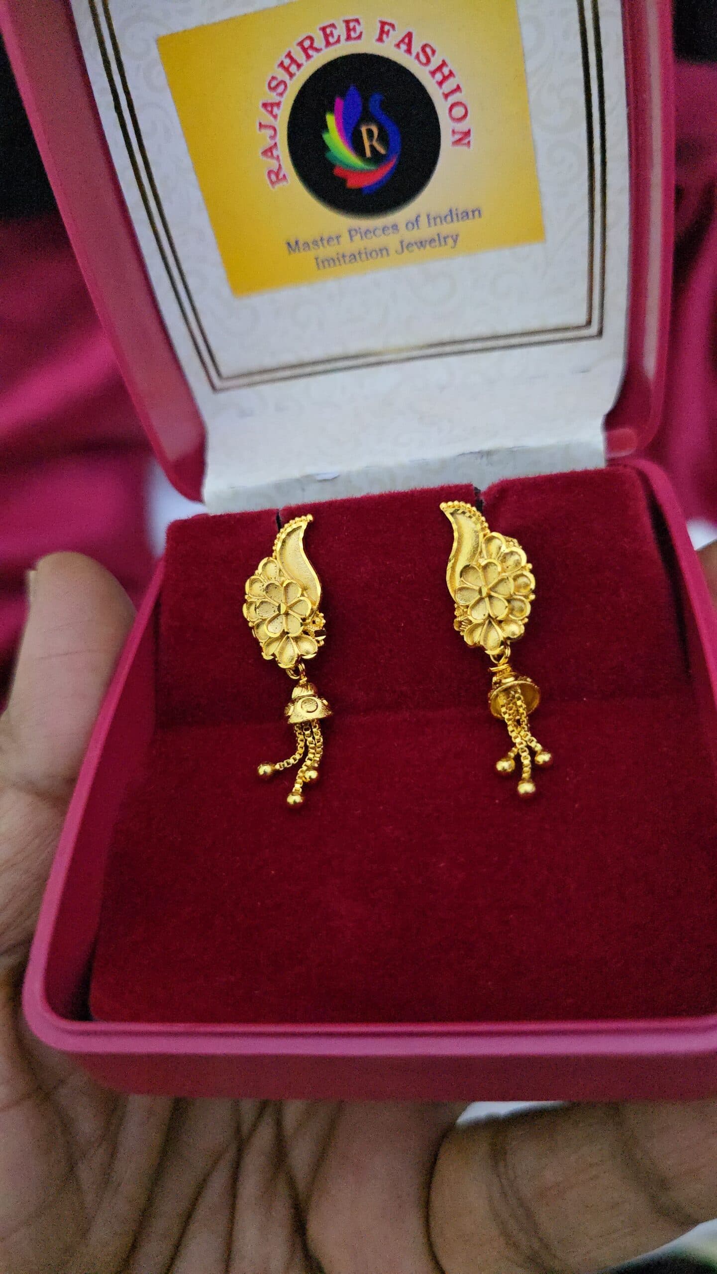 Premium foaming chain drops earing