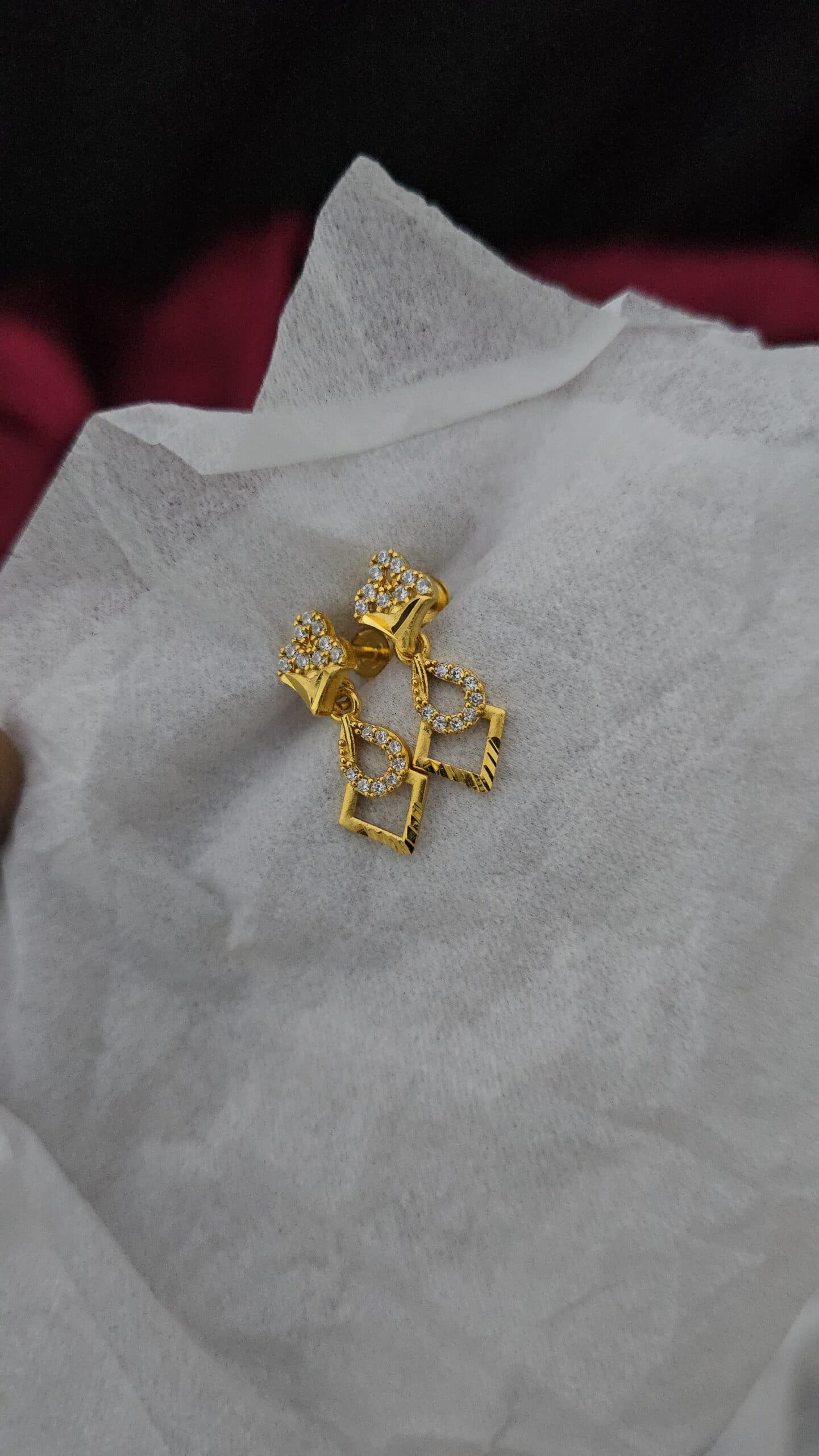 Premium ad leaf earing