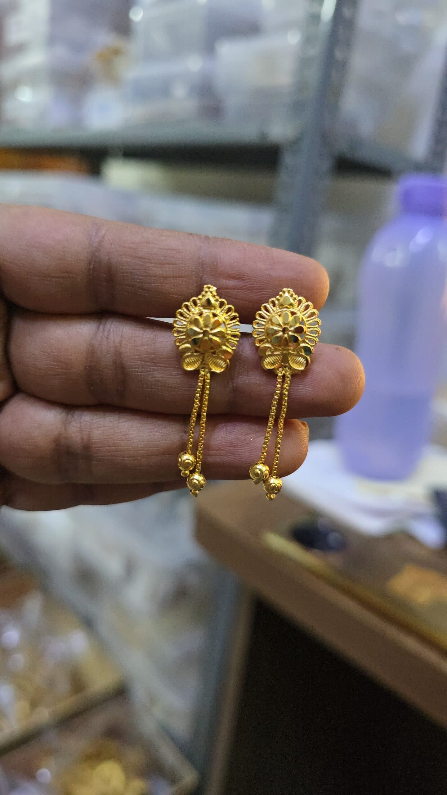 Premium foaming chain drops earing