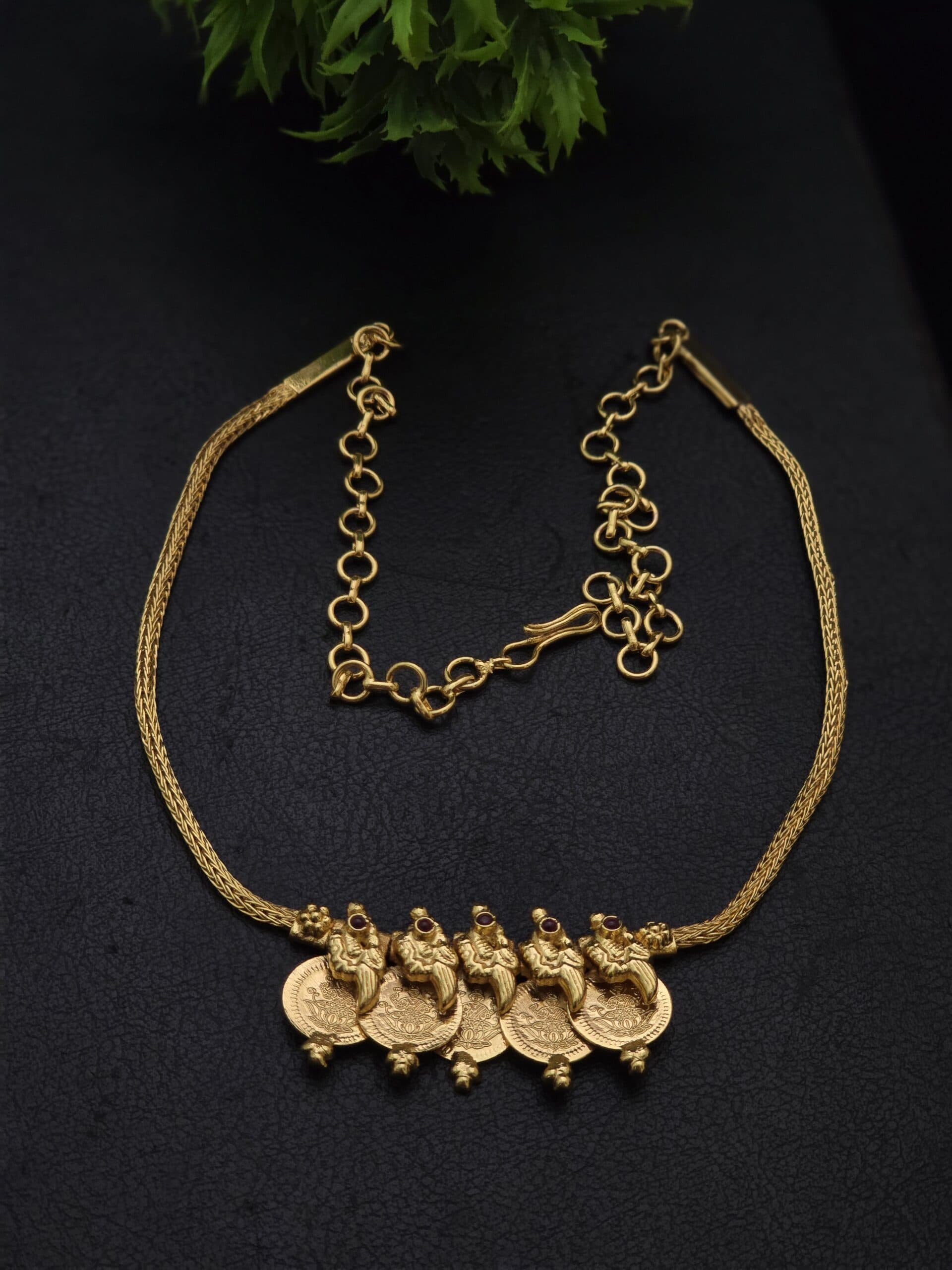 Premium gold look plain ruby coin necklace