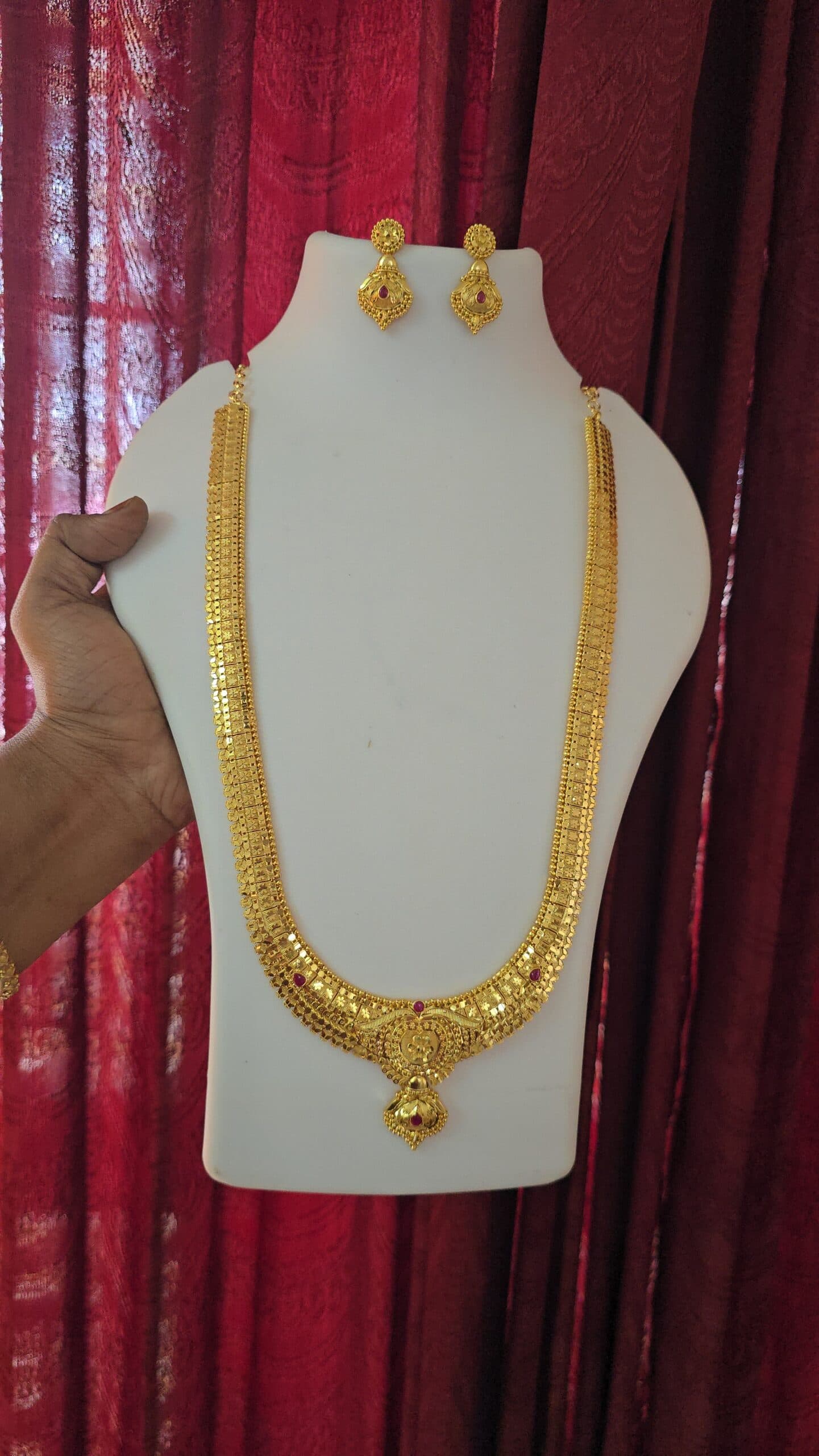 Foaming premium wedding haram with stud
