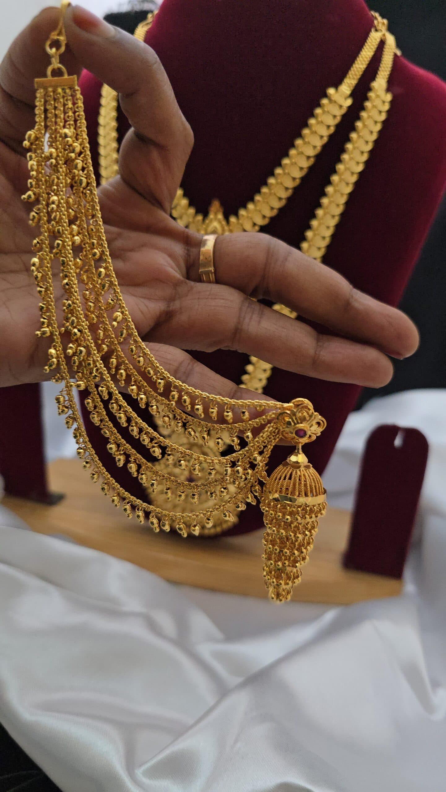 Premium Layer jhumka with 5 line mattal