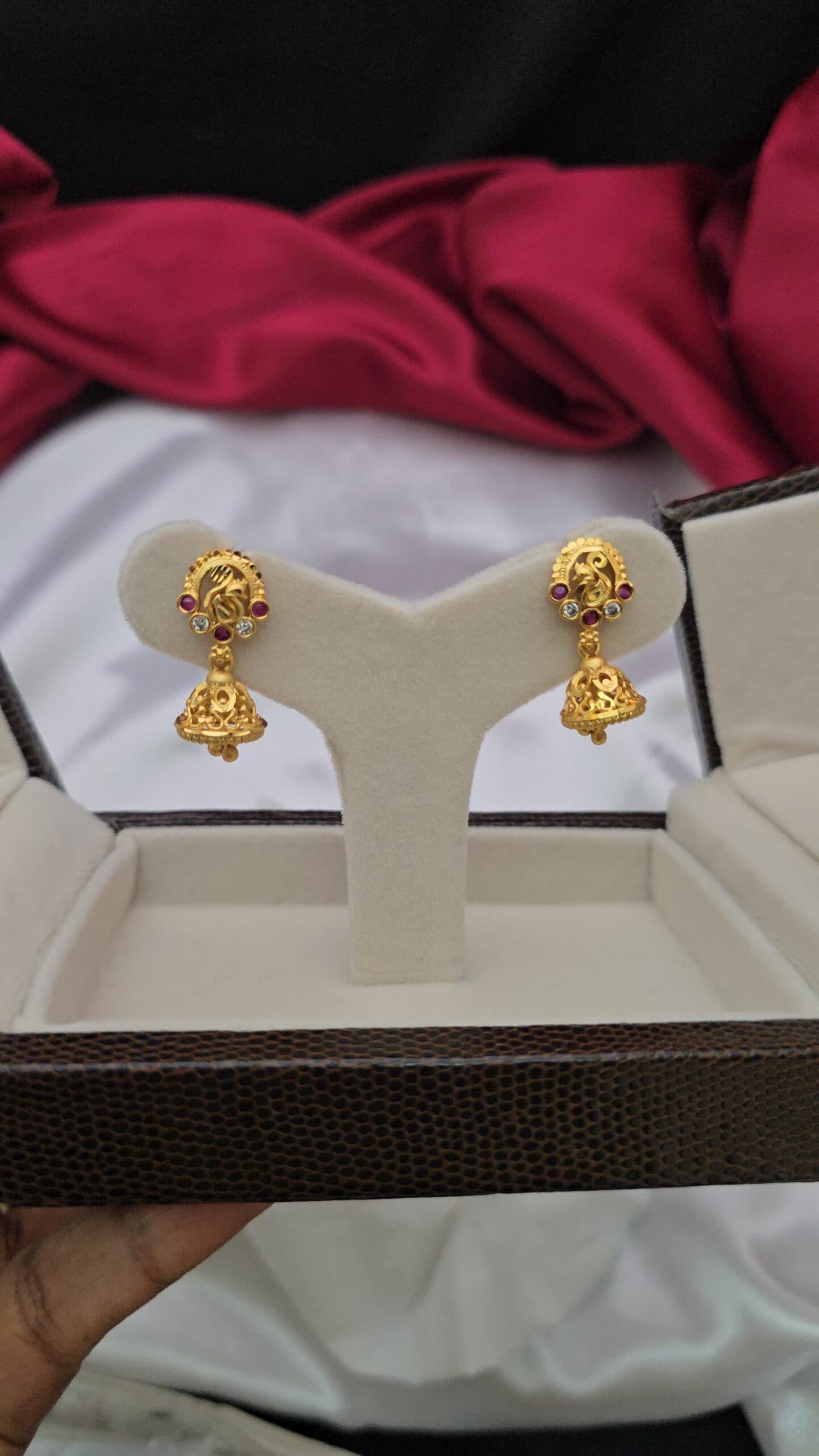 Premium foaming ad peacock jhumka