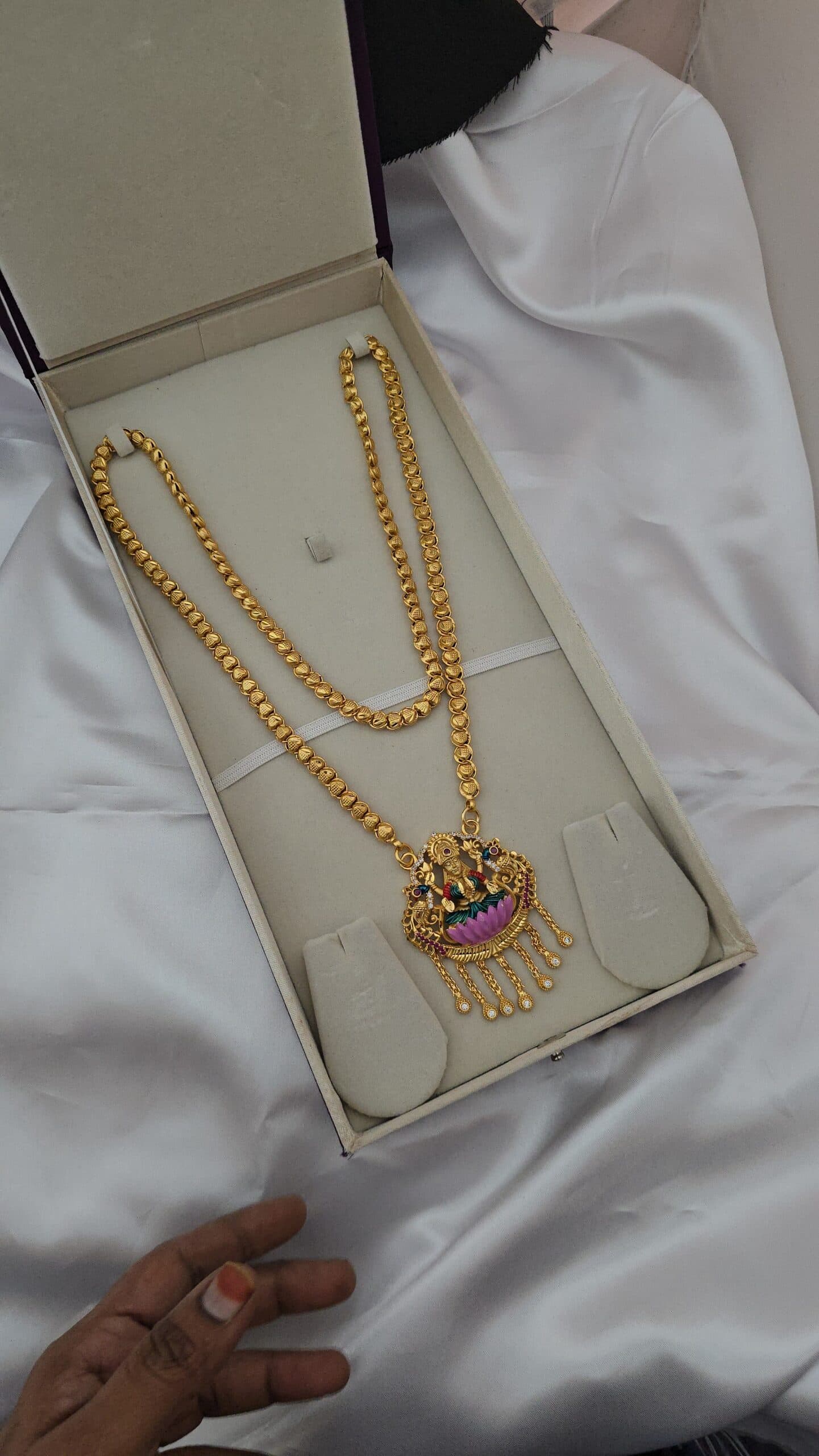 Premium foaming Enamel goddess lakshmi nellimani36 inches dollar chain