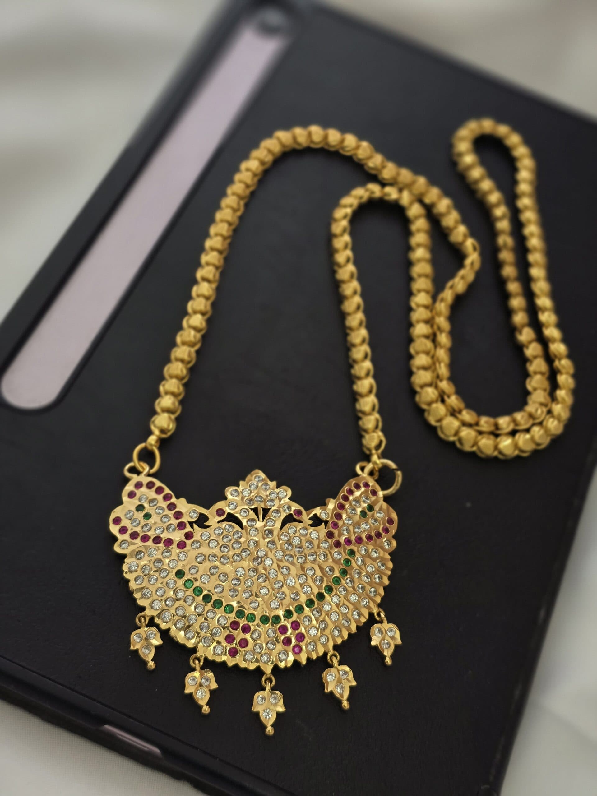 Premium impon 34 inches peacock dollar chain