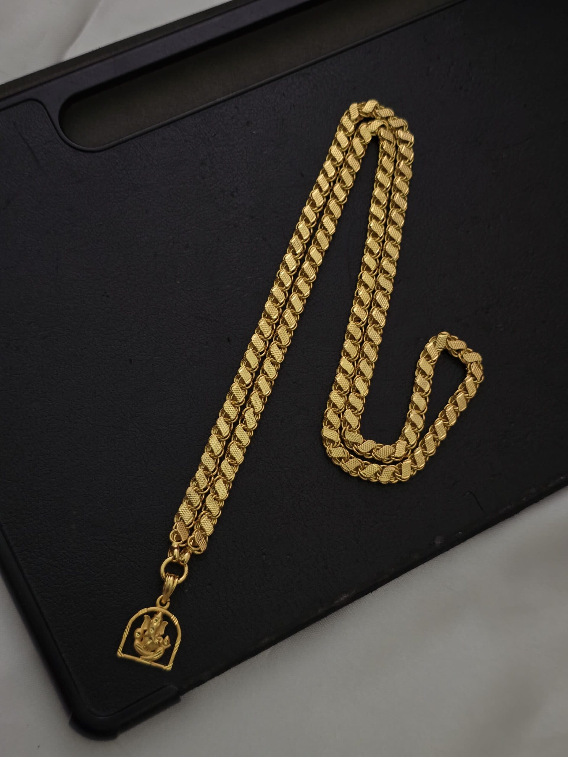 Premium foaming 24 inch vinayagar dollar chain