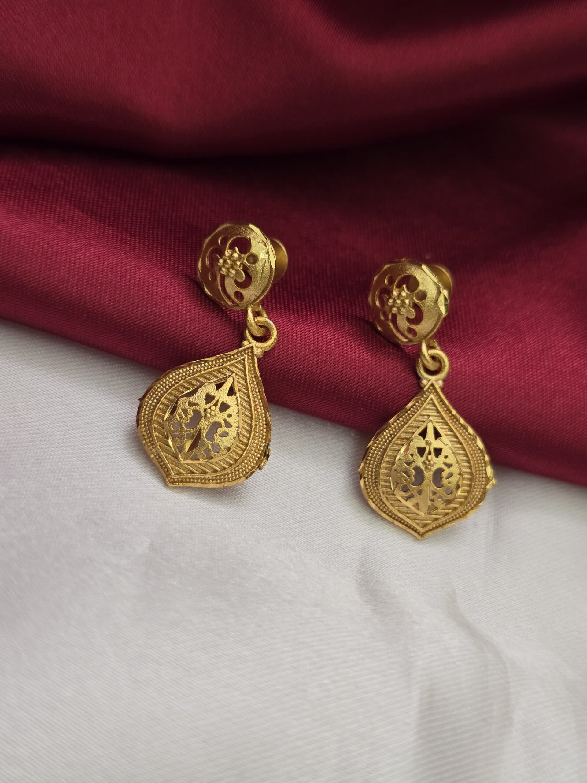 Premium Foaming leaf earing