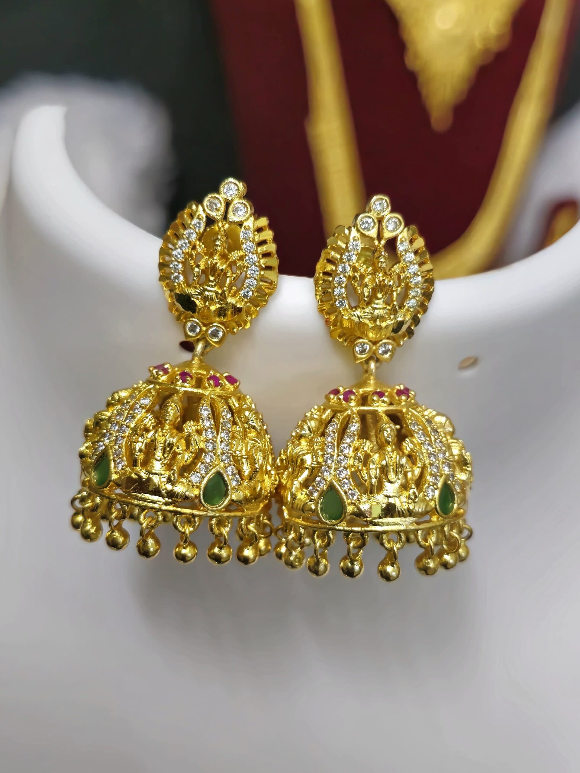 Foaming Jhumka