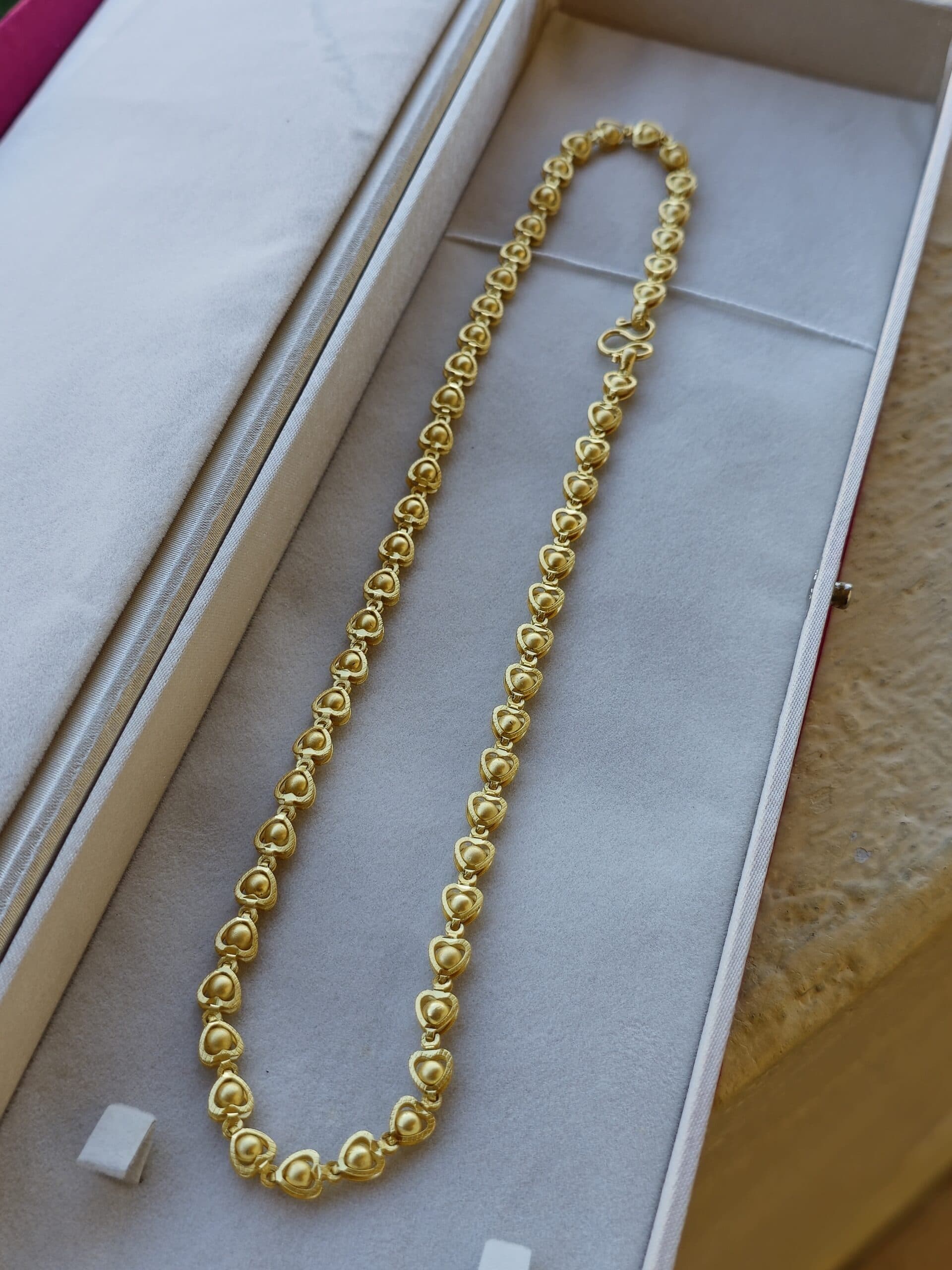 Foaming heart ball chain 18 inches