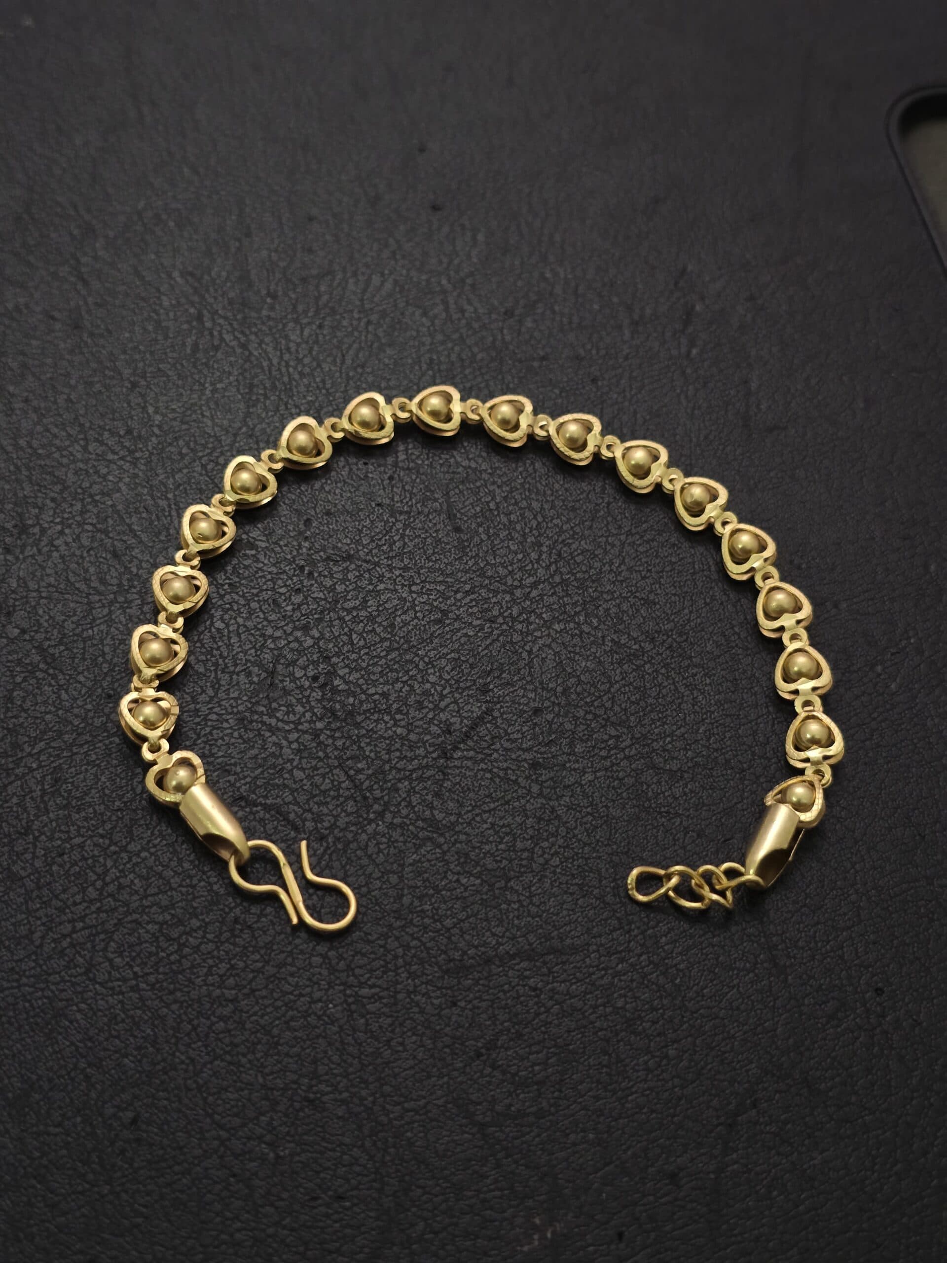 Premium impon heart bracelet