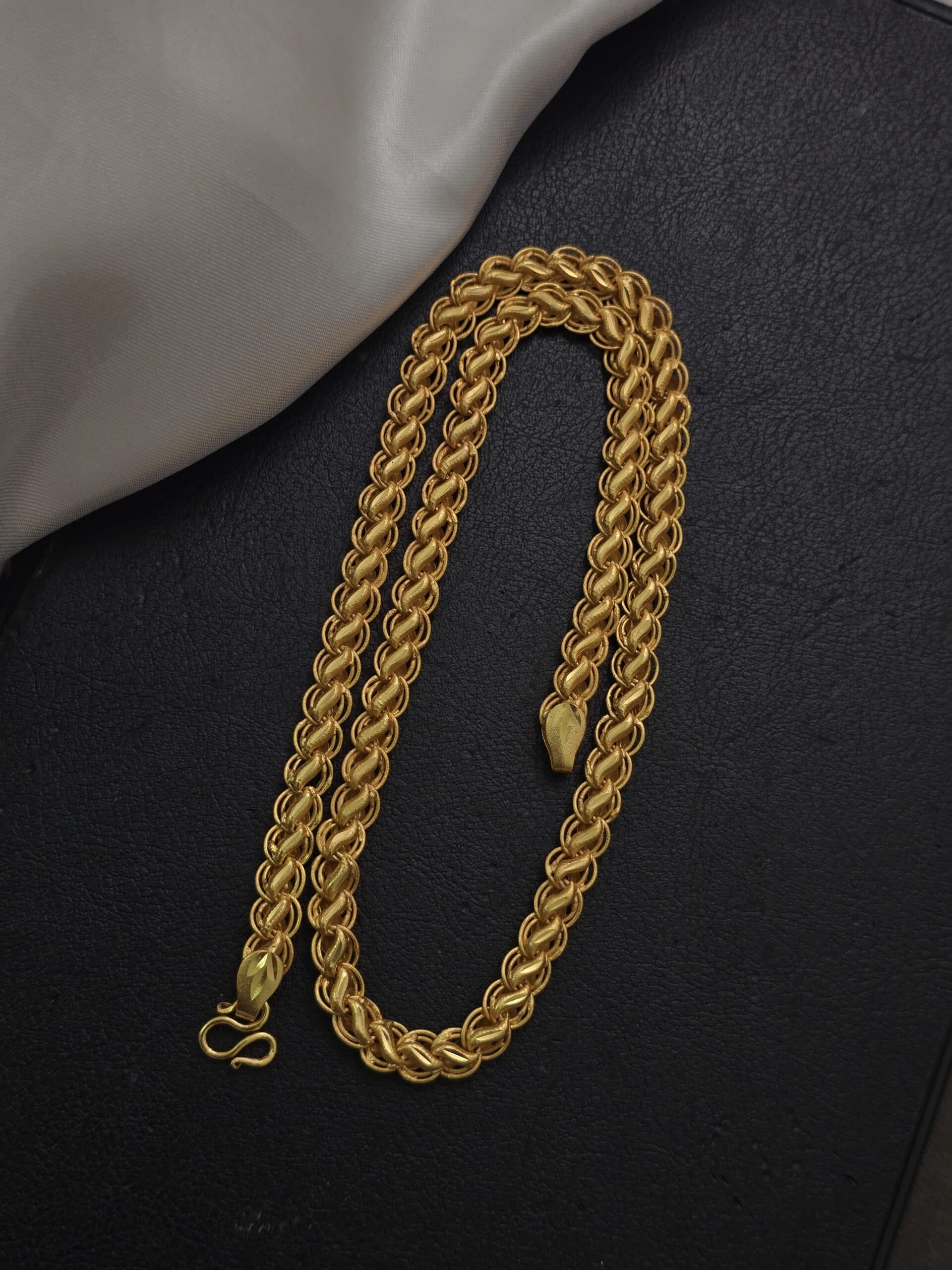 Premium foaming 18 inch chain lotus chain