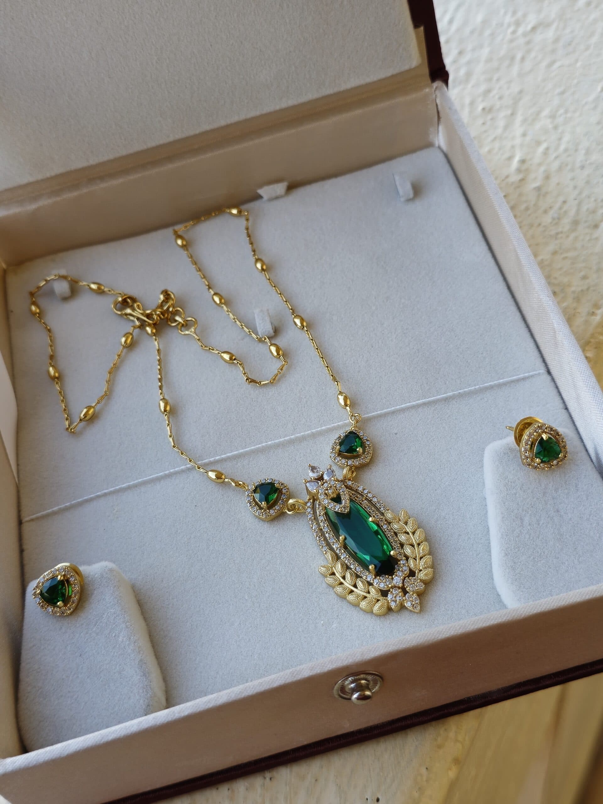 Premium AD white emerald necklace