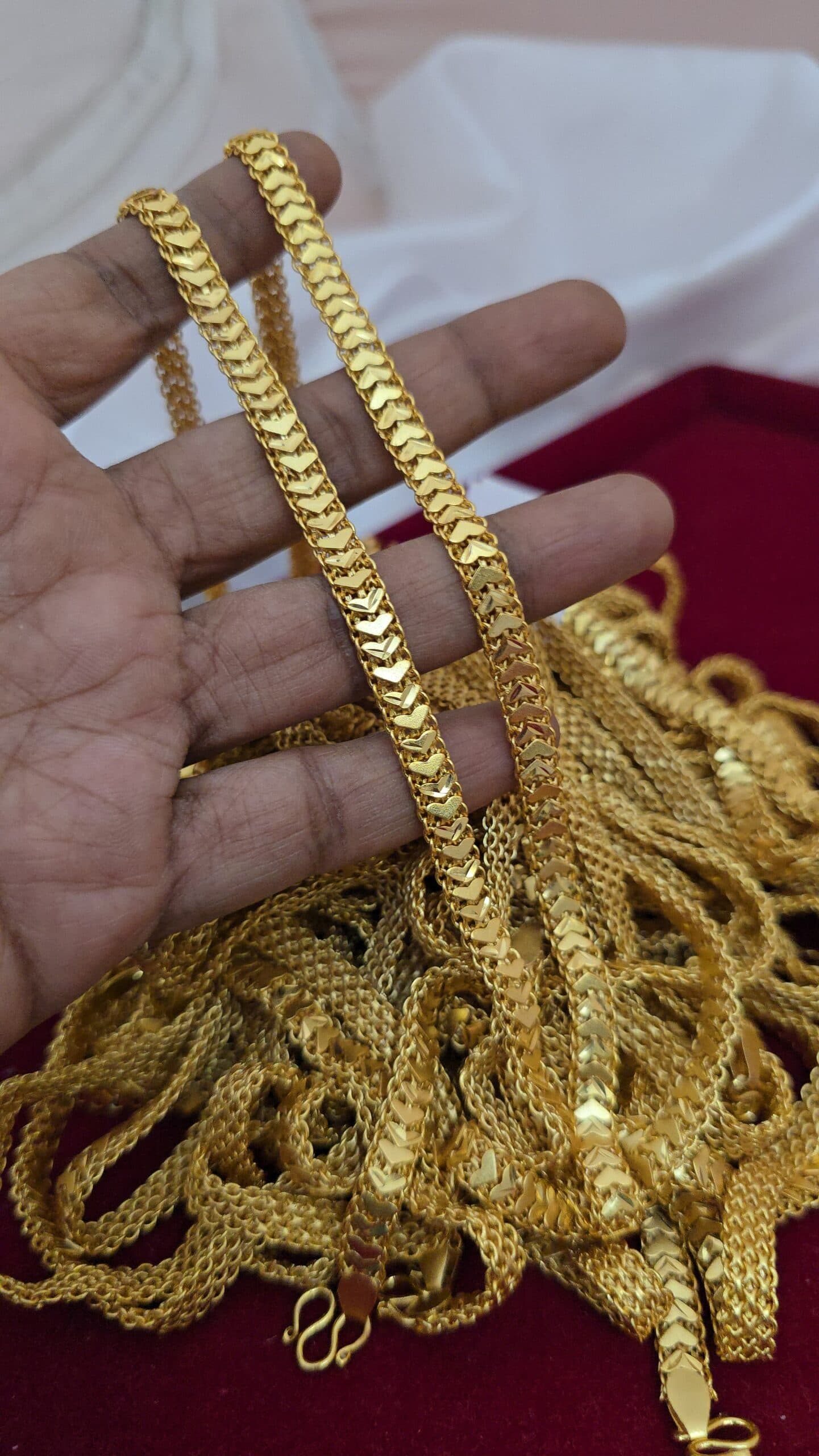 Premium quality foaming inch heart chain