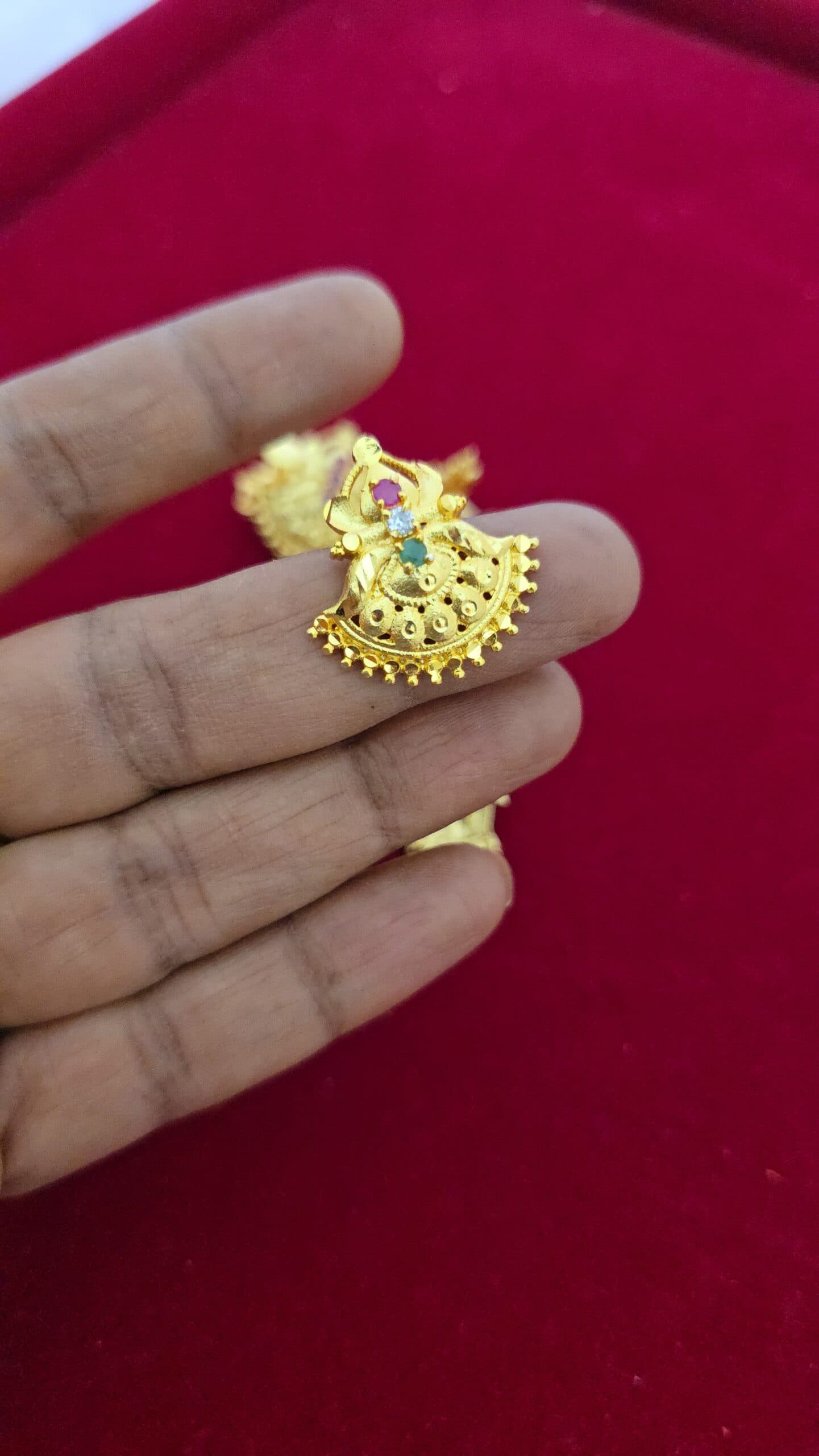 Premium foaming stone stud earing