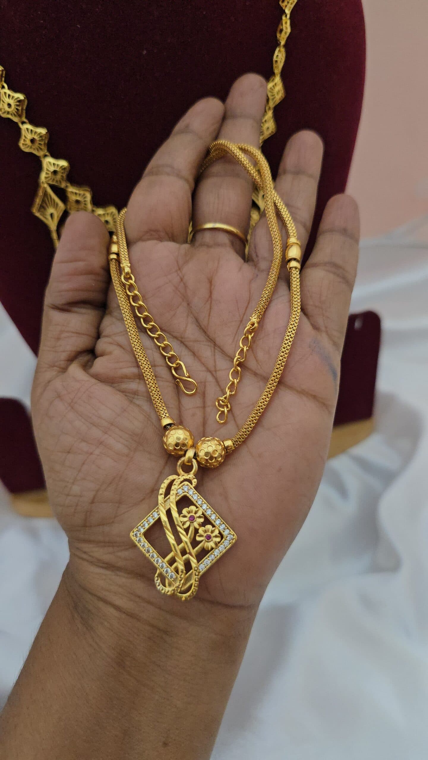 Premium foaming AD stone necklace