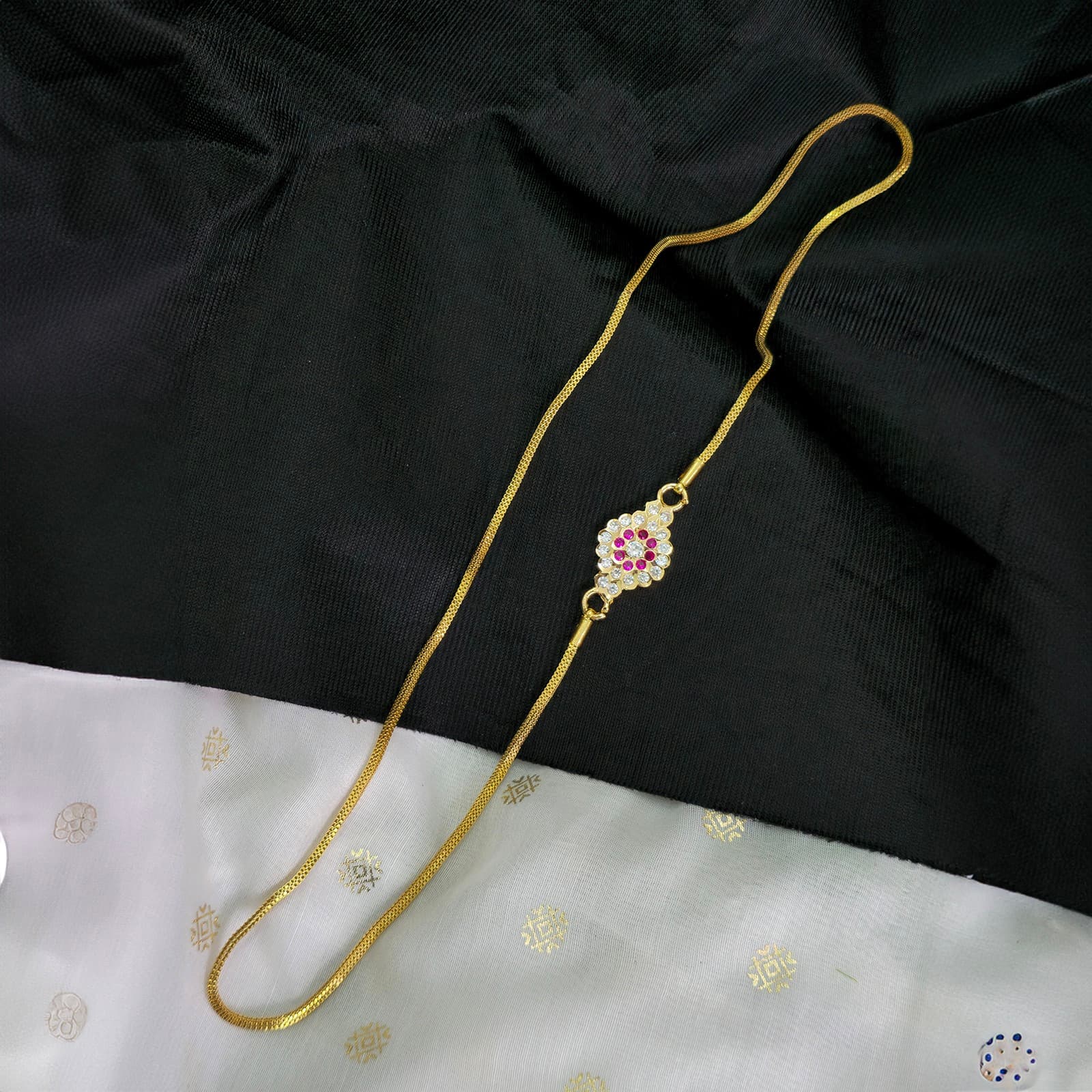 Micro mugappu chain 32 inches five metal mugappu