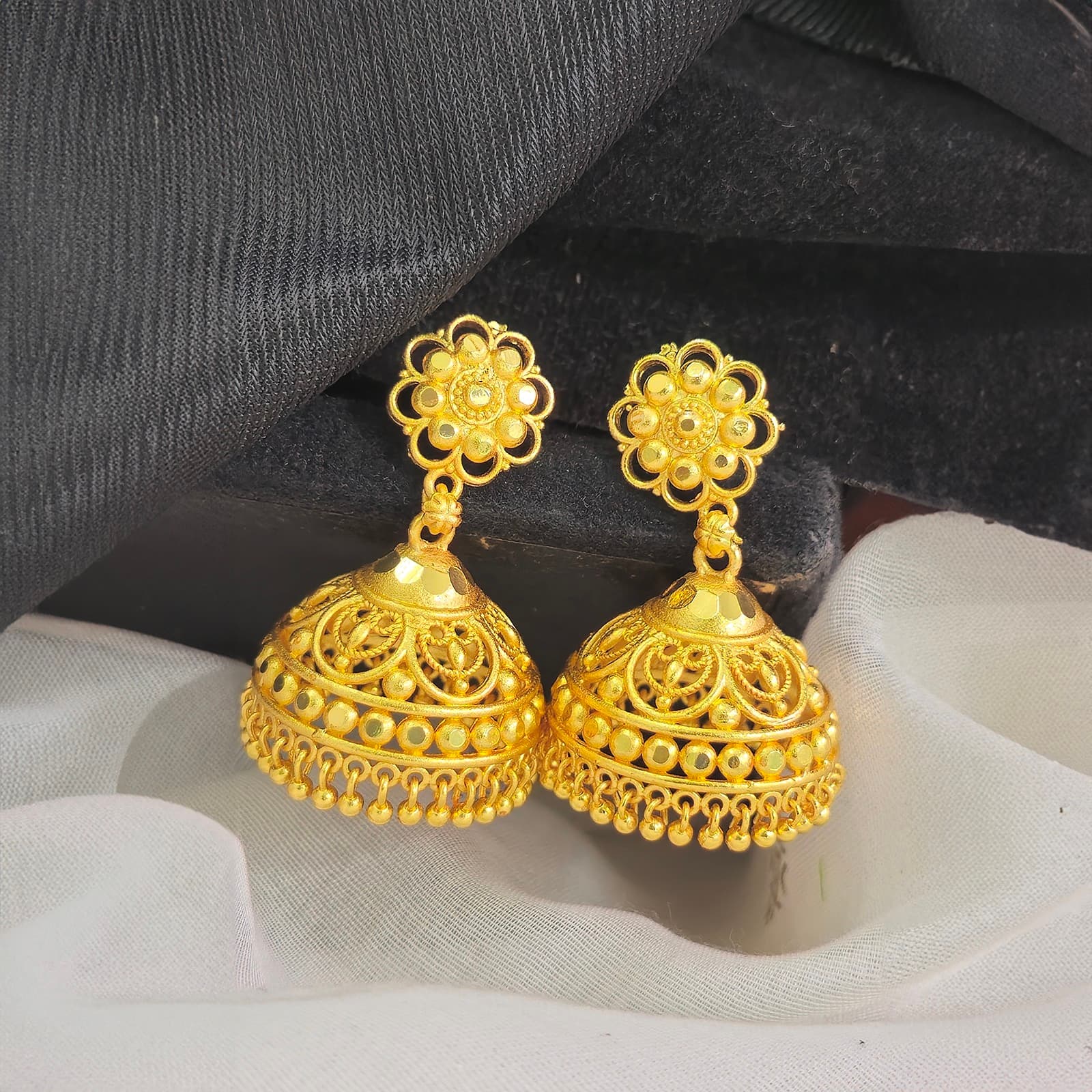 Foaming Jhumka