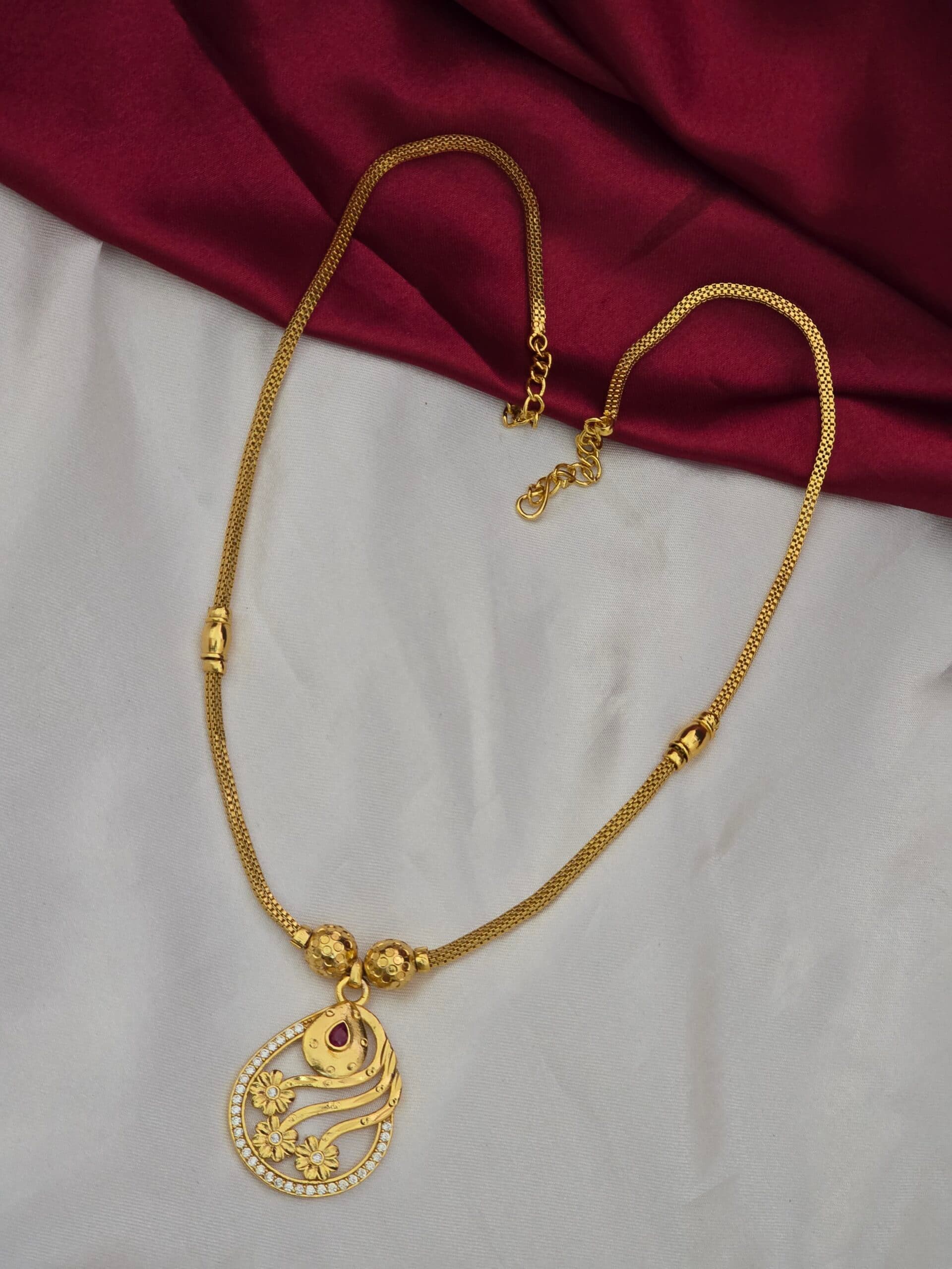 Premium foaming AD stone necklace