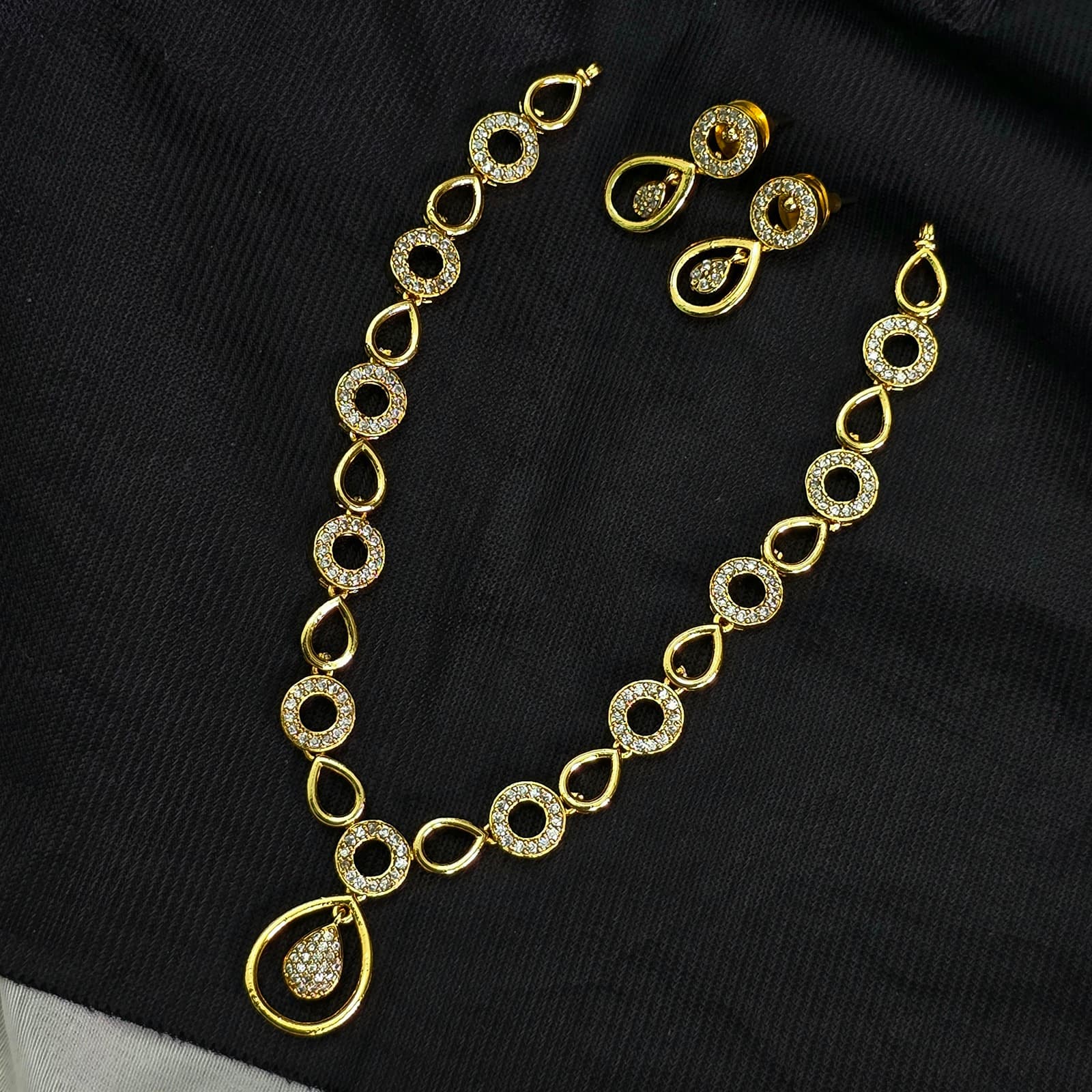 AD diamond Look Premium Necklace