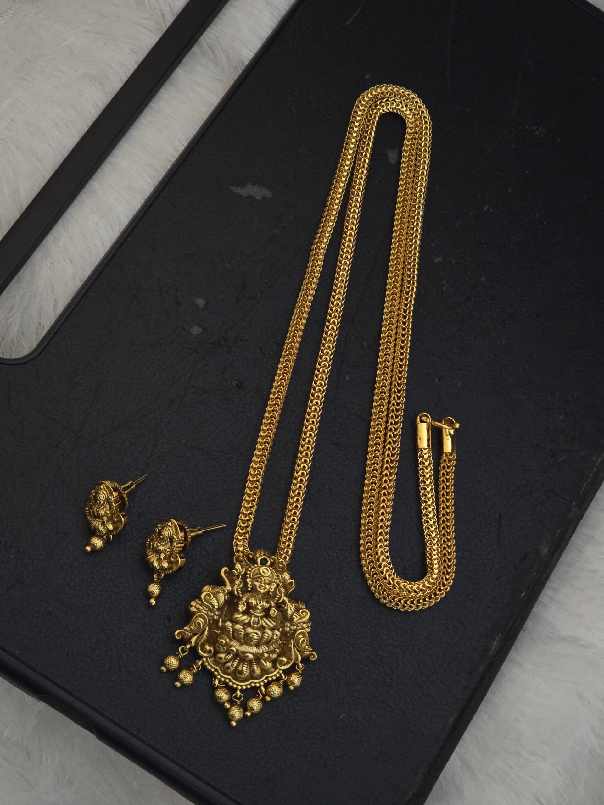 Premium MAT 30 inch lakshmi dollar chain
