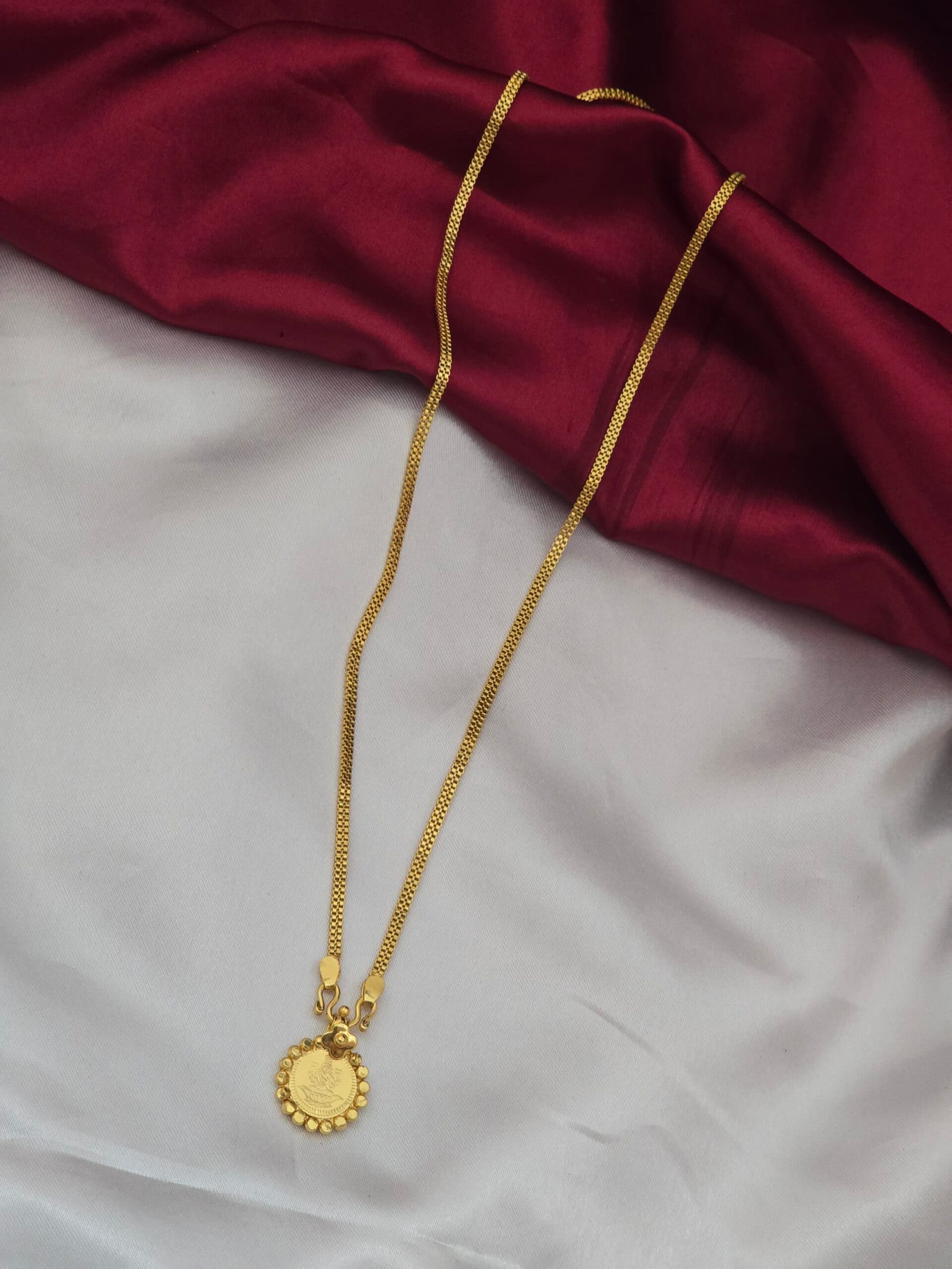 Premium Foaming 18 inch lakshmi coin dollar chain