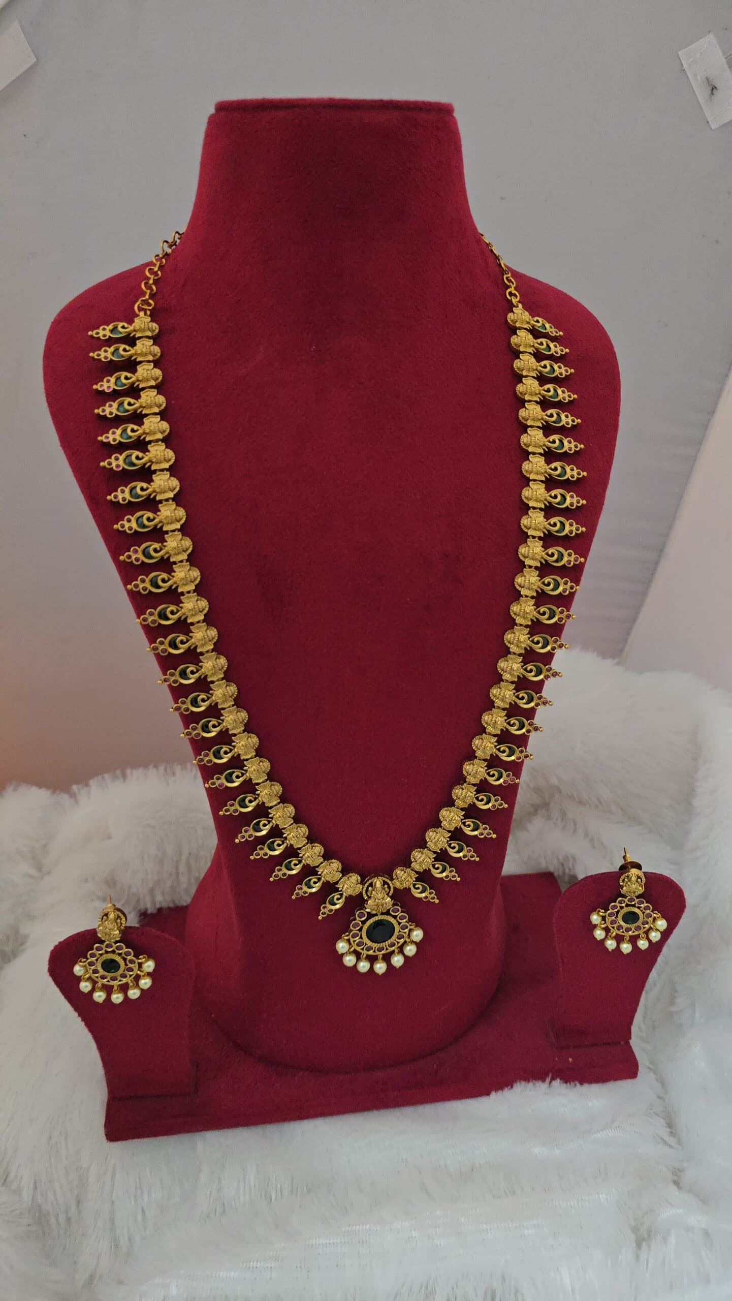 Premium Matt haram with earings