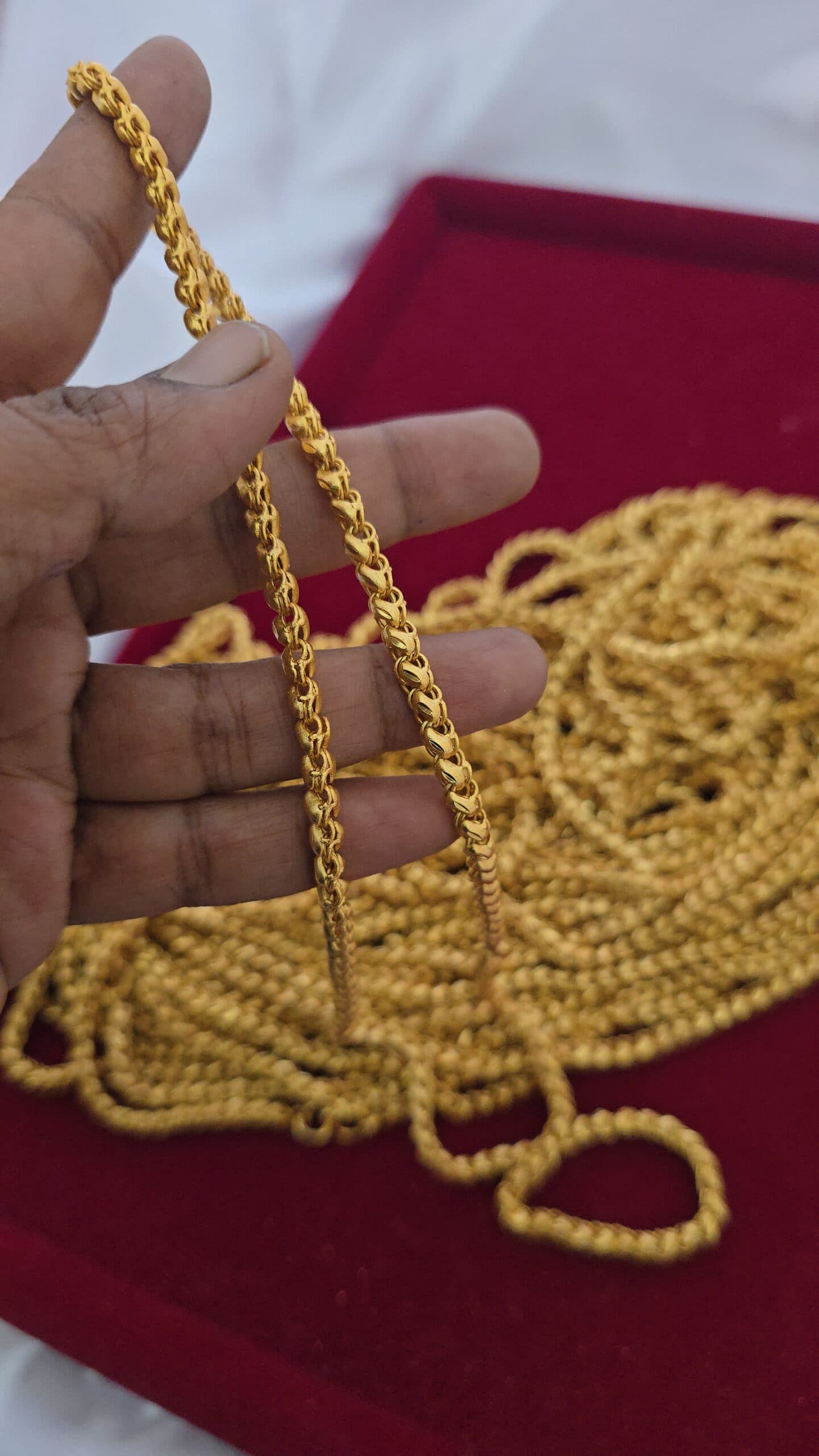 Premium foaming 24 inches sundari chain