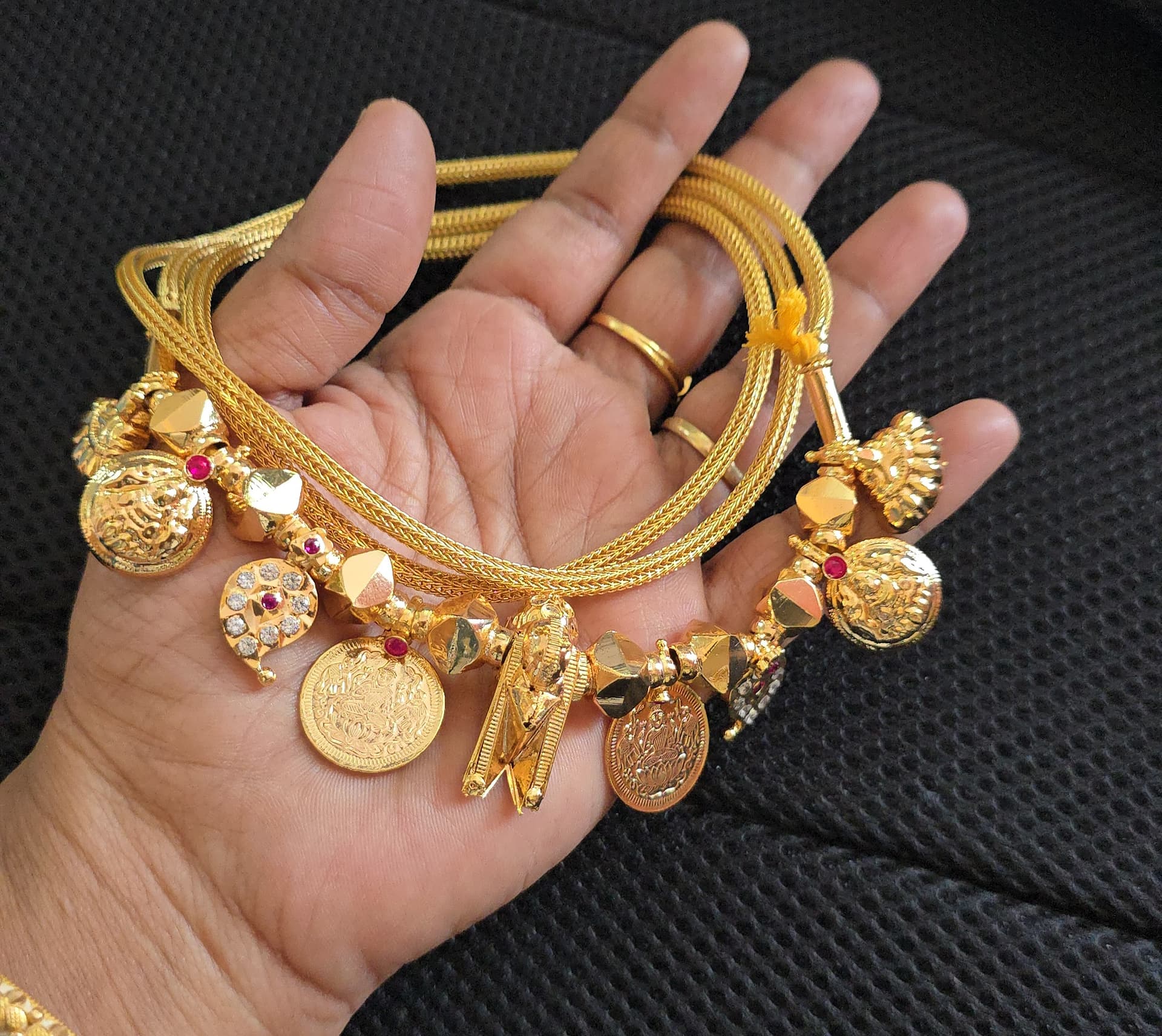 Premium customized thalli set
